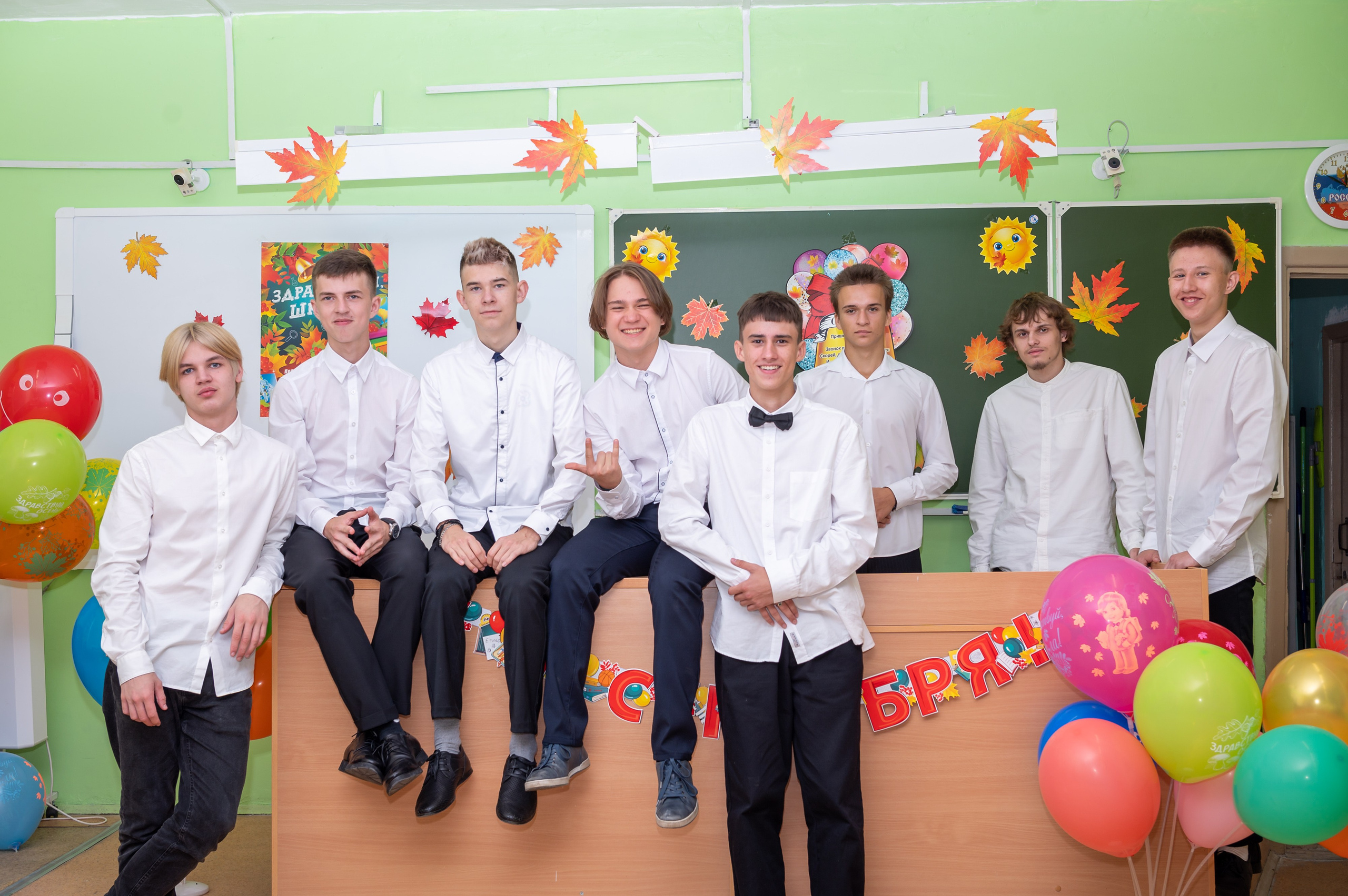 Школьная фотосессия в Туле. Портретный, семейный, свадебный фотограф. Бизнес, контент съёмка. Тула