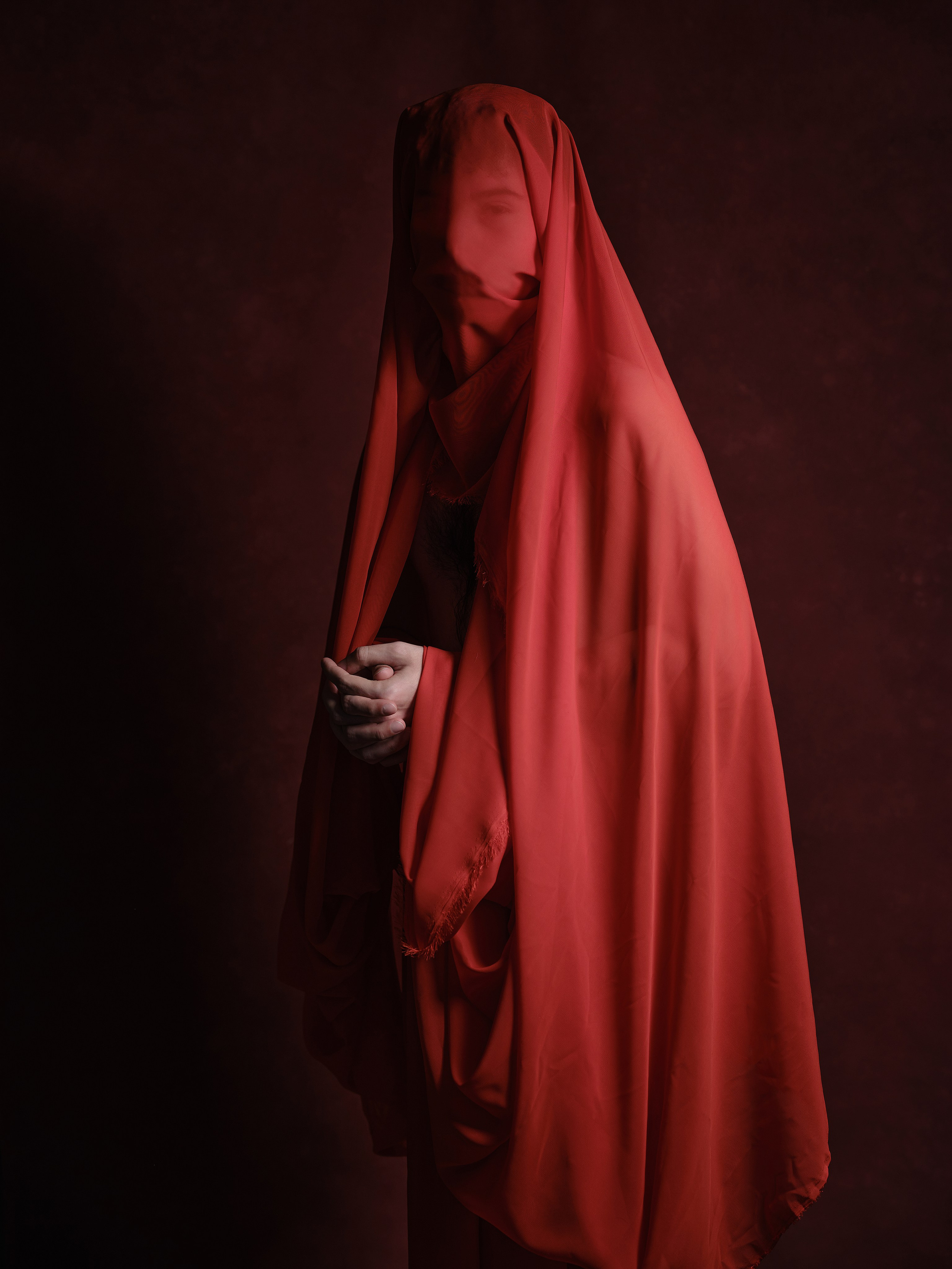 Красный и черный. Портретный фотограф