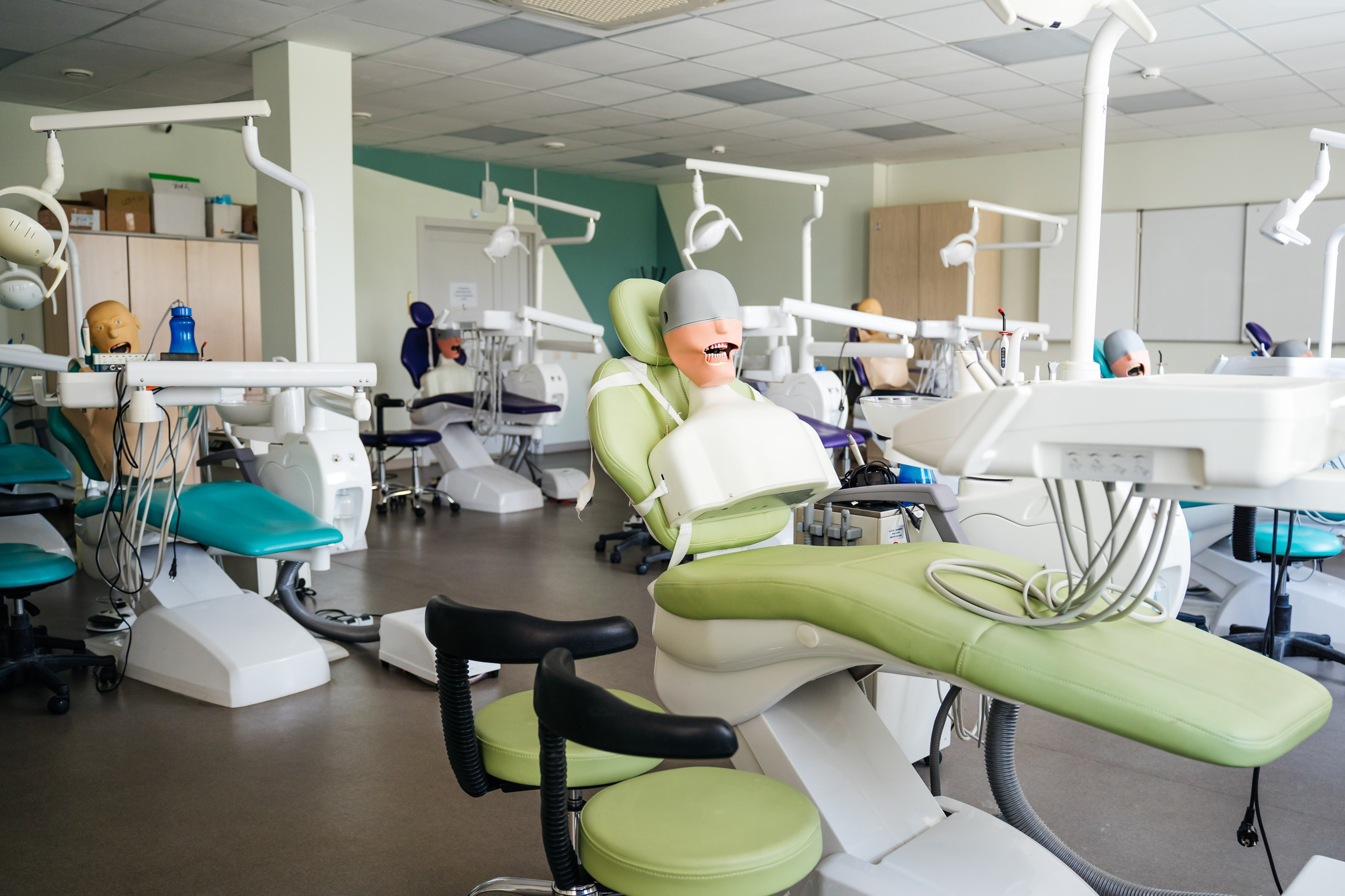 Съемка для Уральского медицинского колледжа ЮМЕД. Видеограф и Фотограф в Челябинске Ксения и Владимир Рюмины