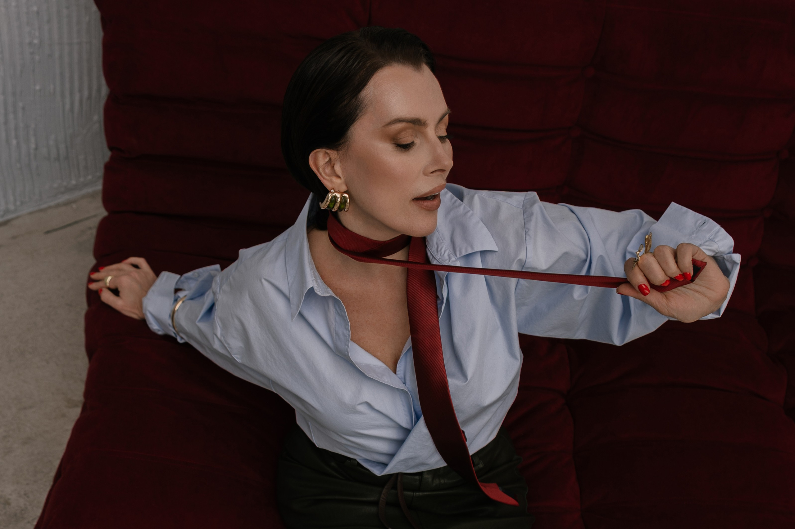 Ты в студии. Вита Овчинникова. Фотограф в Новосибирске. Снимаю женские портреты, контент для блогеров и брендов