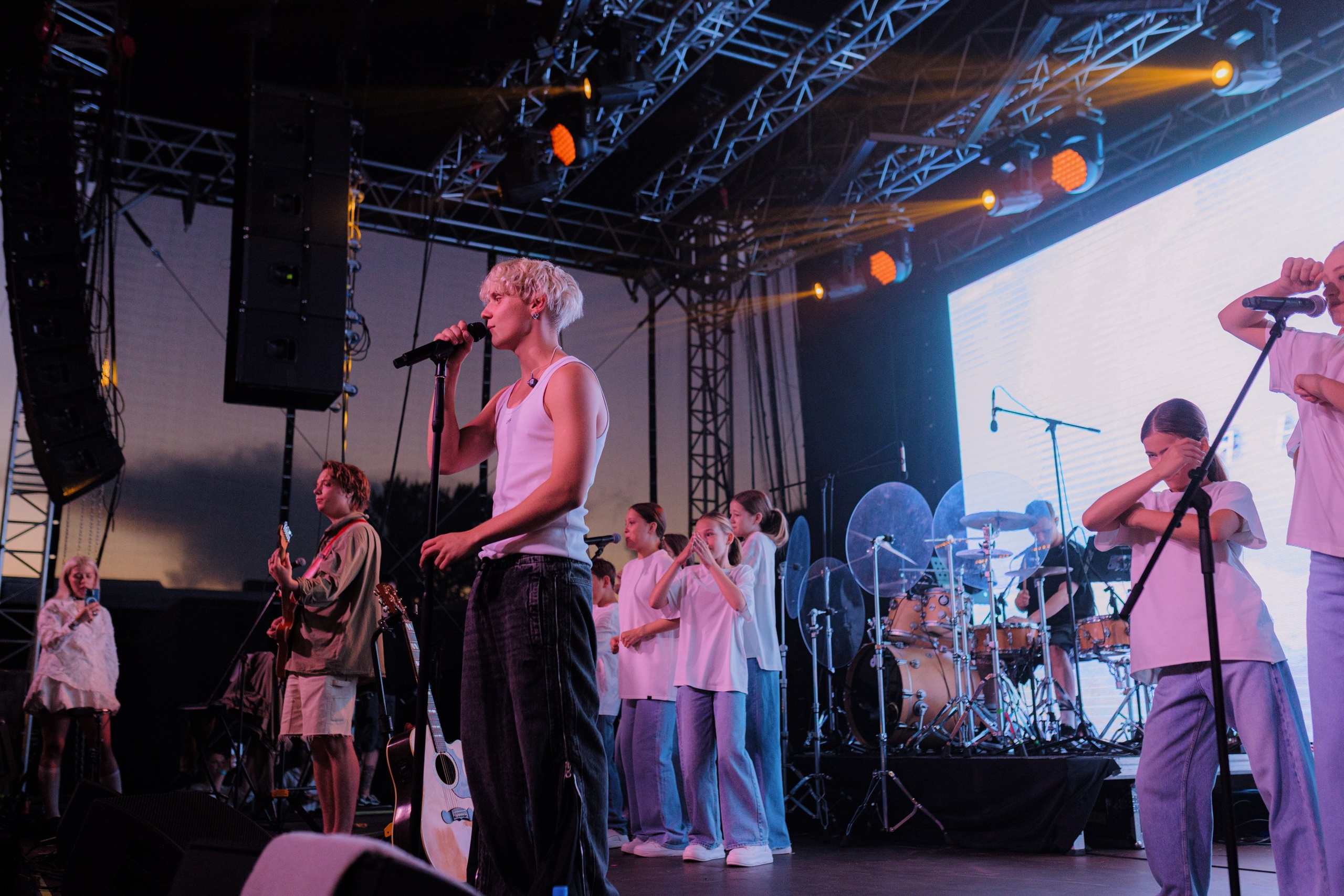 Ваня Дмитриенко в Roof Place. Портретный и свадебный фотограф в Санкт-Петербурге Александра Флотская