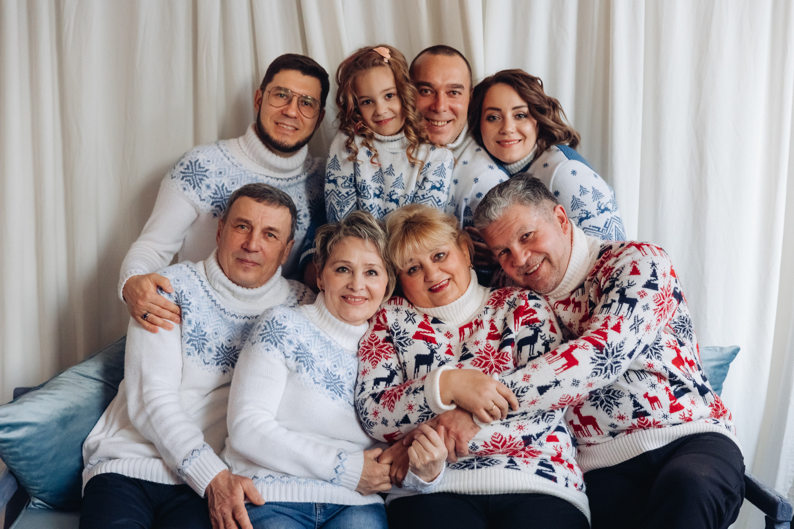 Семейная фотосессия студия Simple. Свадебный и семейный фотограф в Улан-Удэ