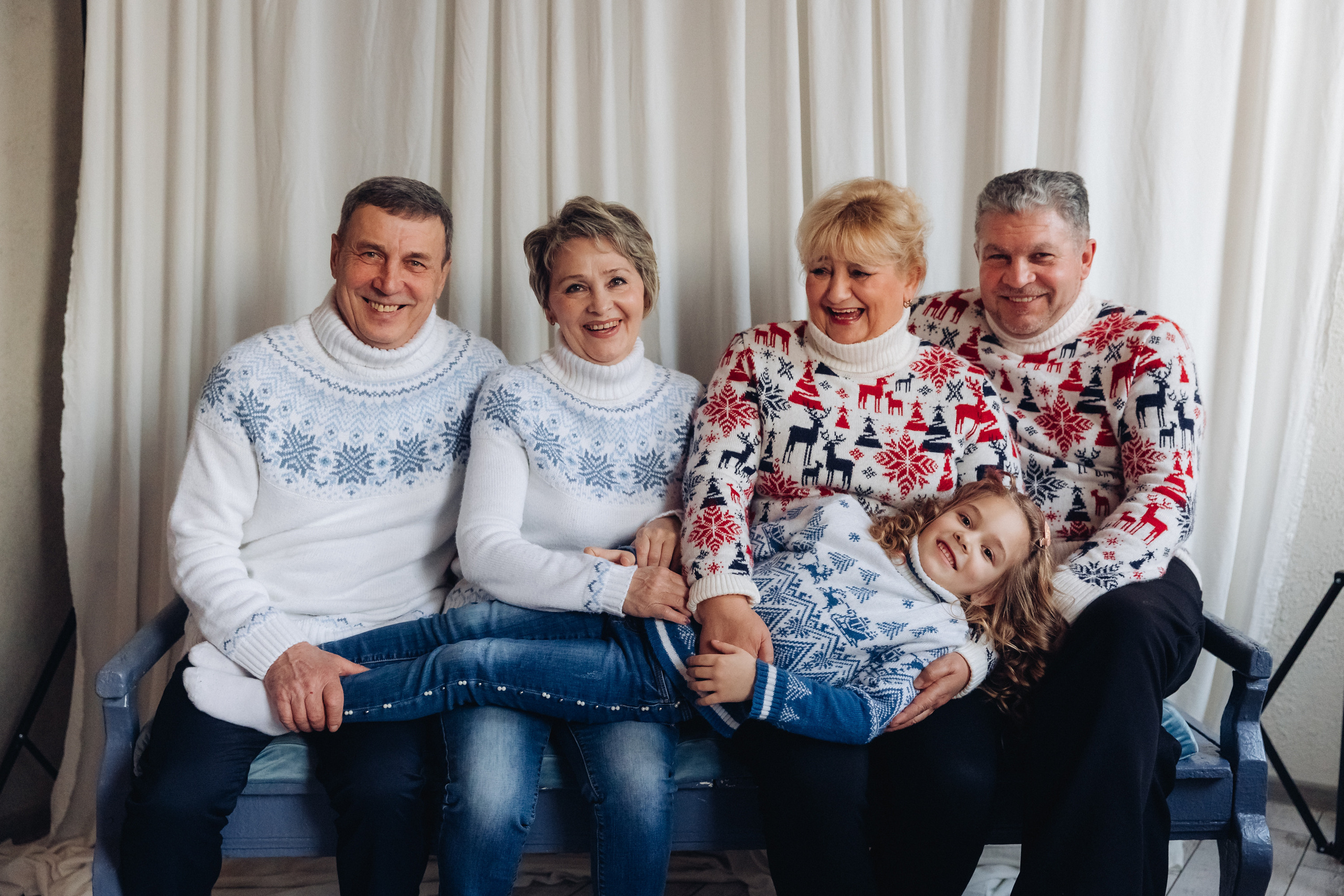 Семейная фотосессия студия Simple. Свадебный и семейный фотограф в Улан-Удэ