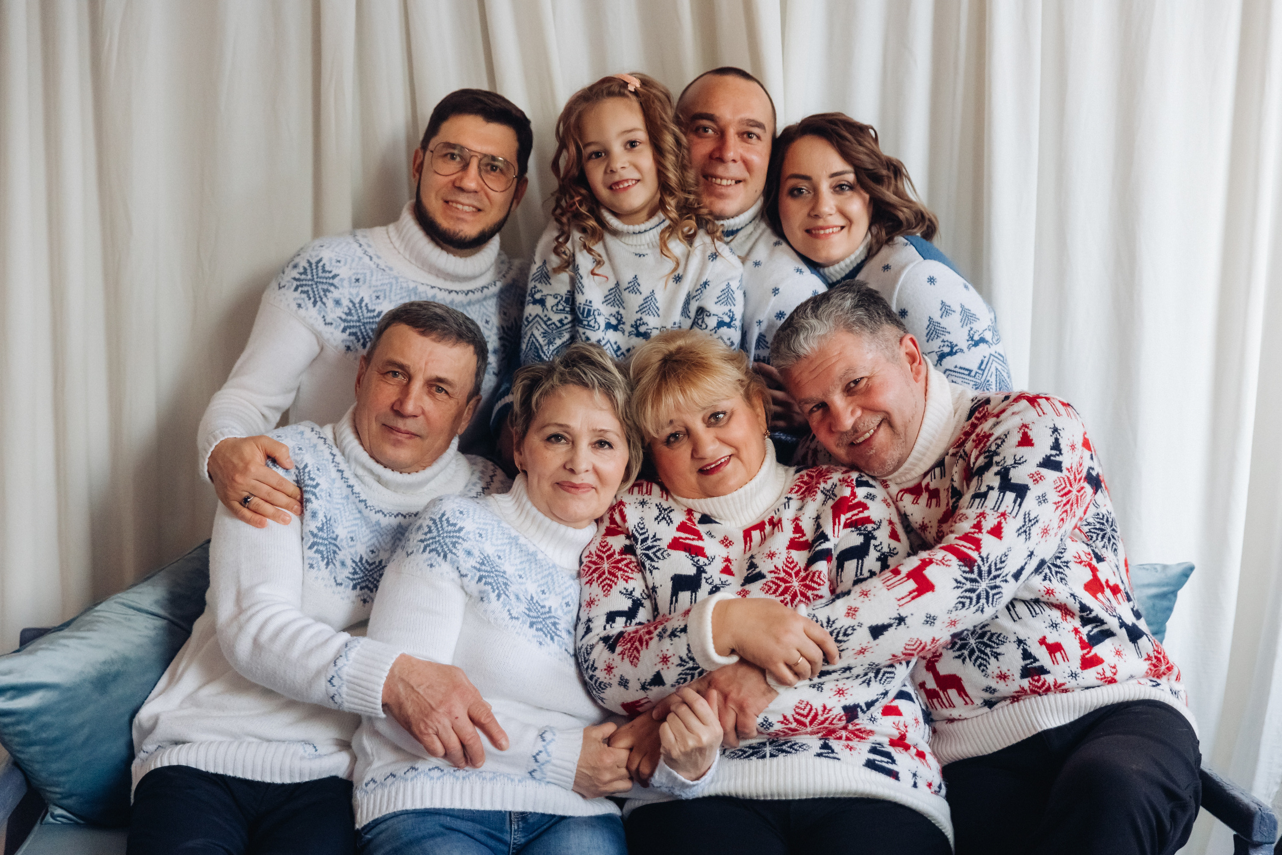 Семейная фотосессия студия Simple. Свадебный и семейный фотограф в Улан-Удэ