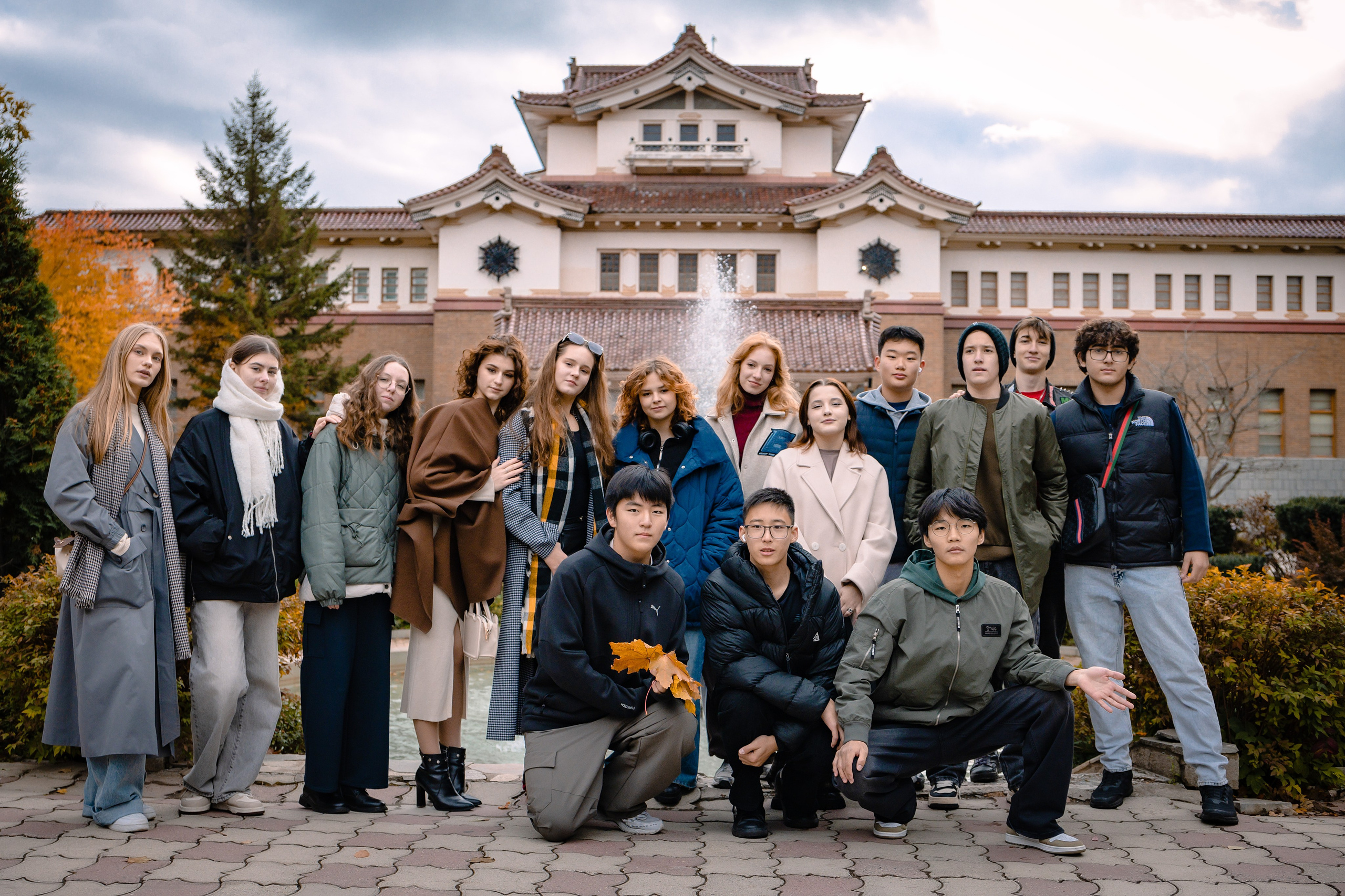 9Б фотопрогулка. Фотограф. г. Южно-Сахалинск. Олег Толстов