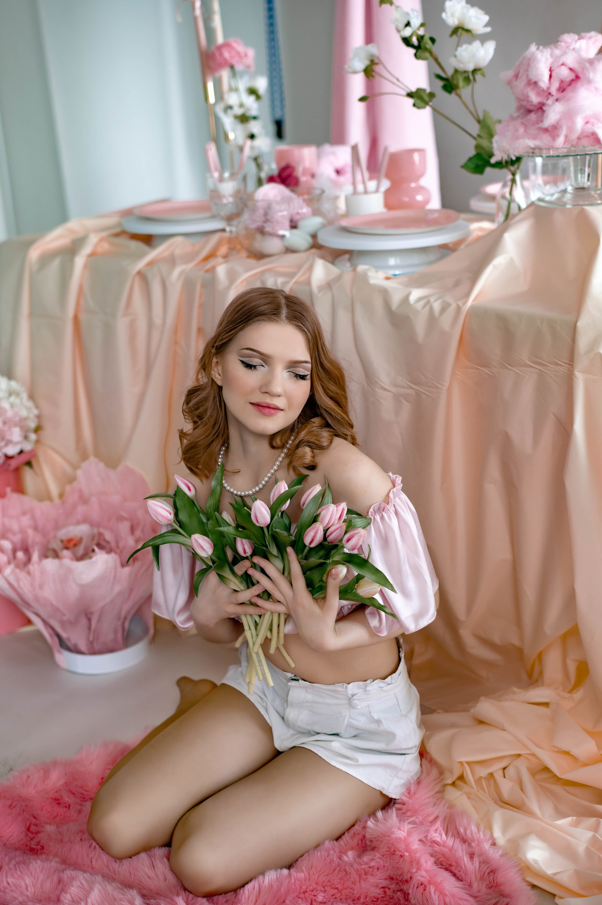 Индивидуальная фотосессия для девушек в Абакане: портреты в студии. Семейный и свадебный фотограф в Абакане Юлия Су