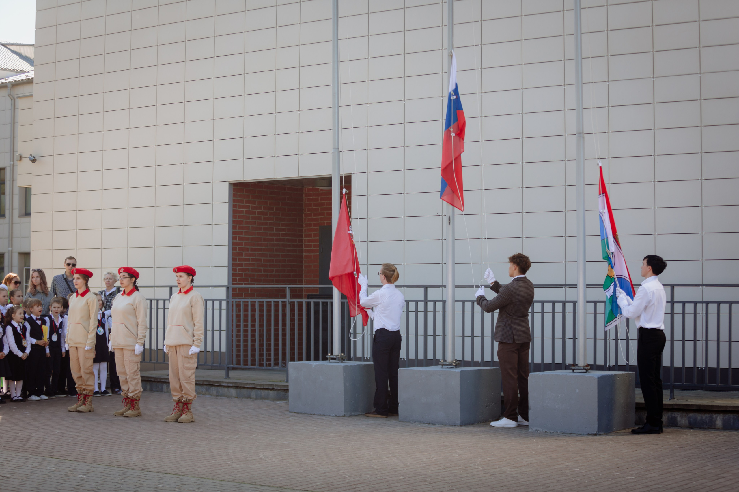 Последний звонок 2024 (2 часа фотосъемки). Профессиональный фотограф Надежда Антонова