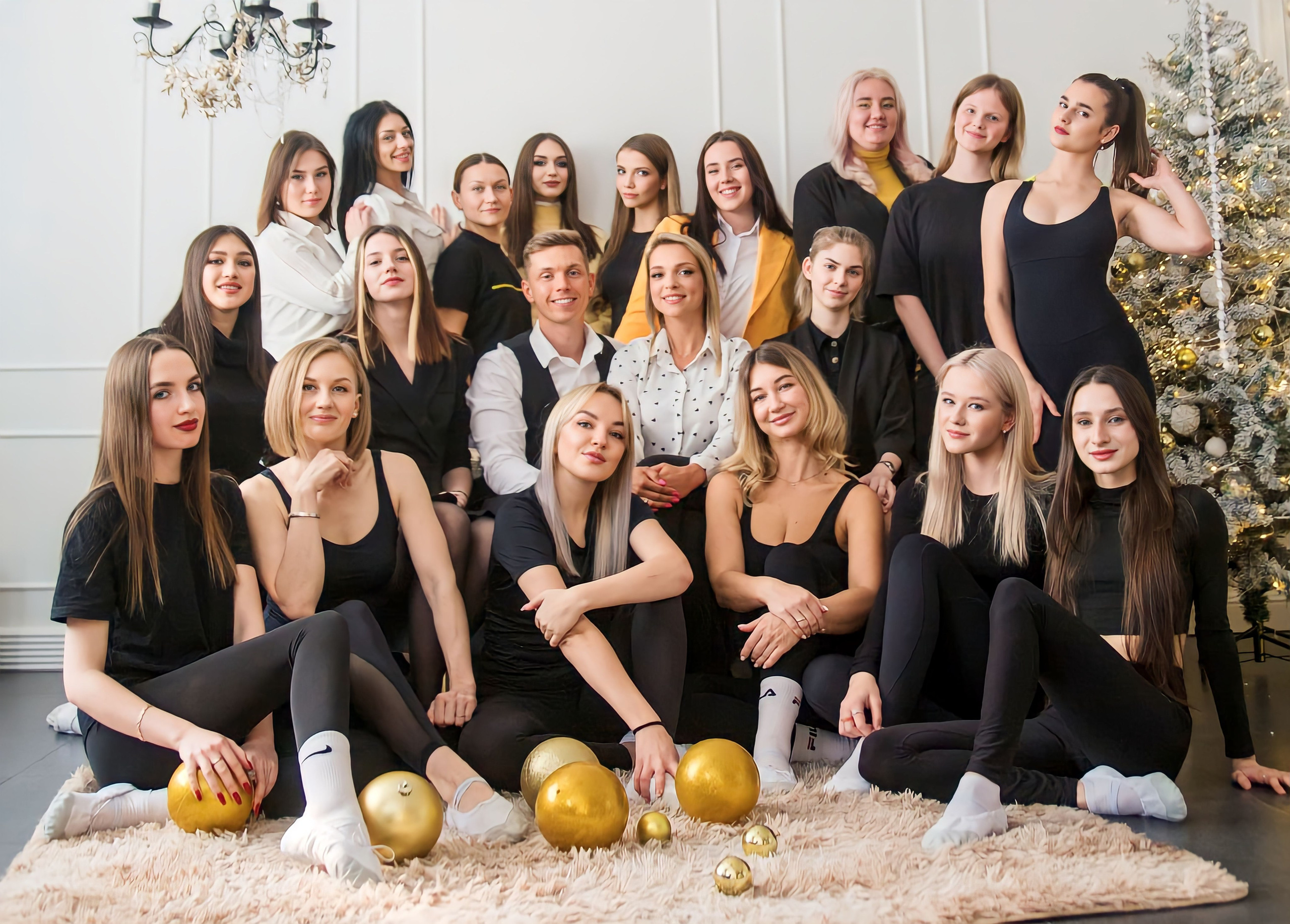 НОВОГОДНИЕ ФОТОСЕССИИ. Меня зовут Марина Шмакова. Визажист-стилист-фотограф