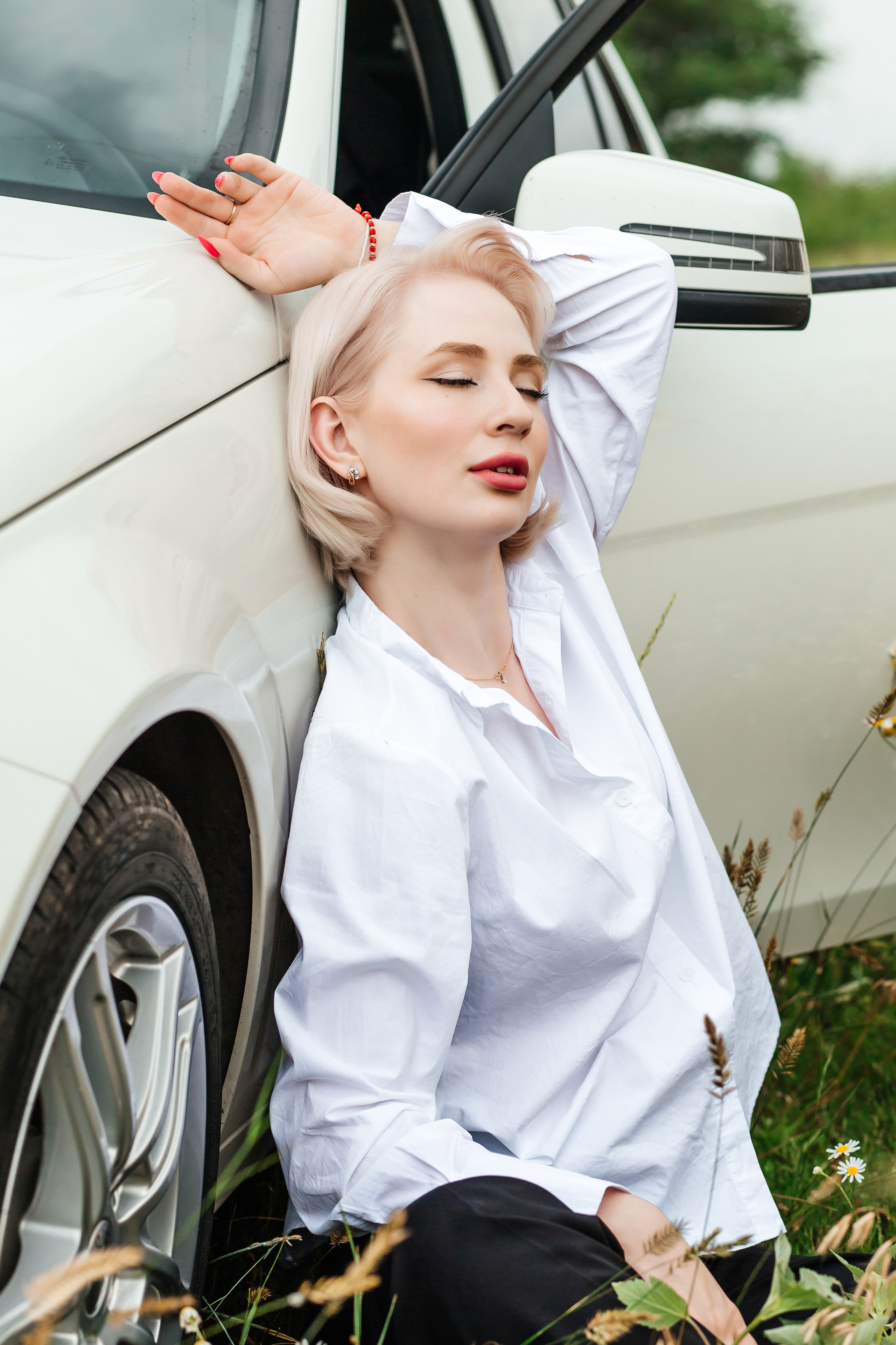 Александра фотосессия в поле. Женский фотограф в Оренбурге Ирина Заводчикова