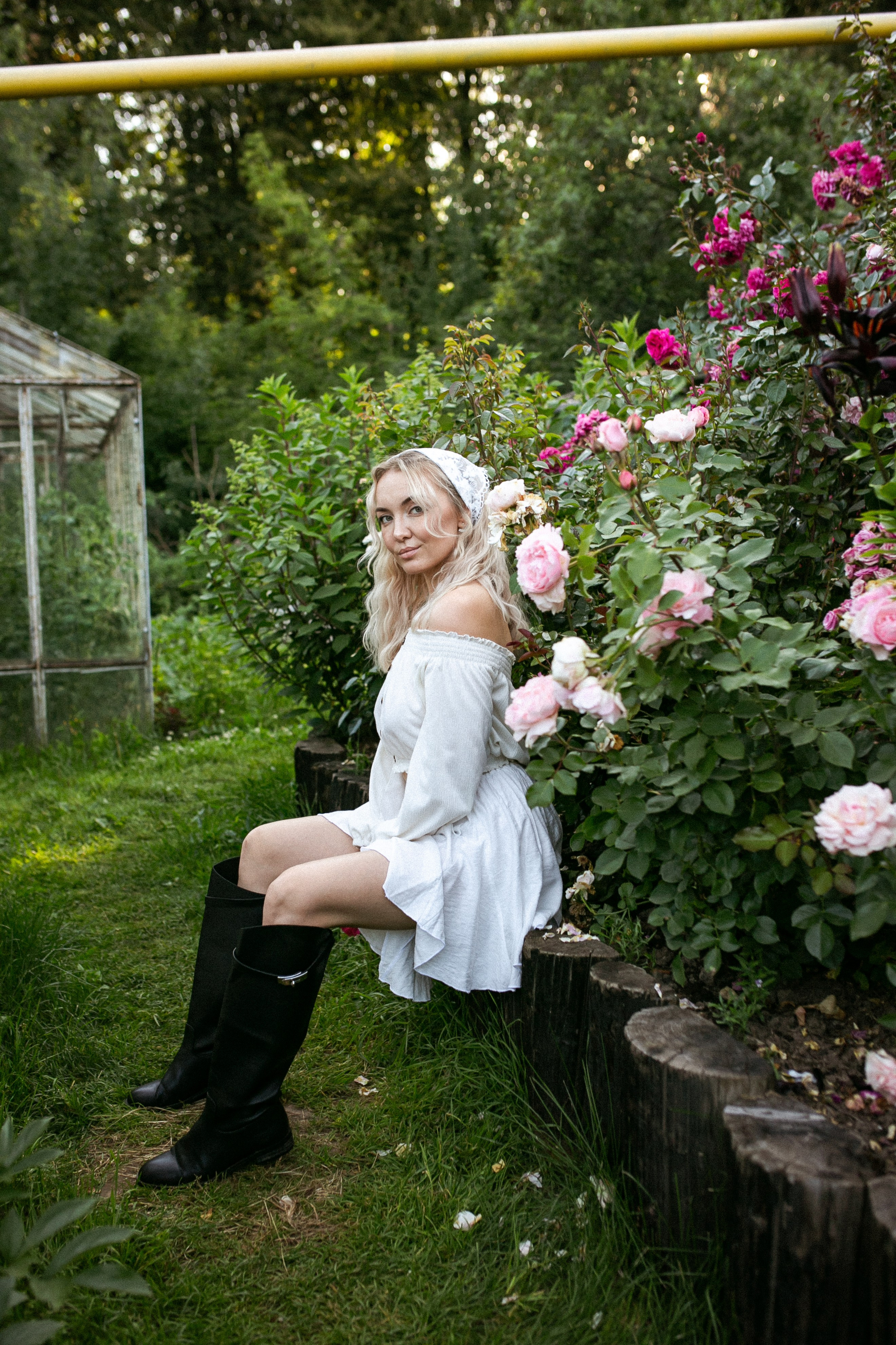 Фотосессия в шикарном саду с розами. Семейный и детский фотограф в Ижевске Анастасия Камариттинова