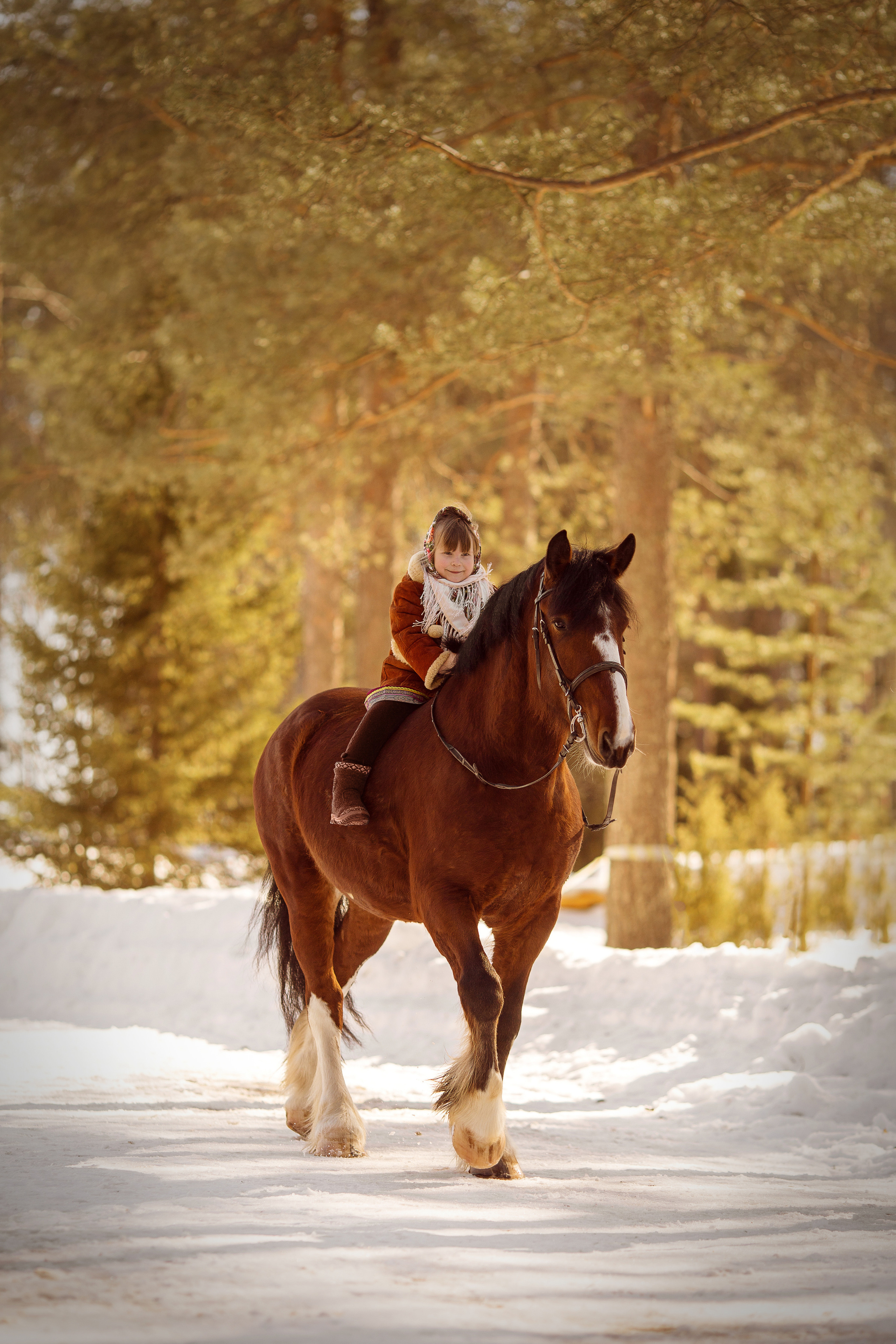 Детские фото с лошадью в русско-народном стиле