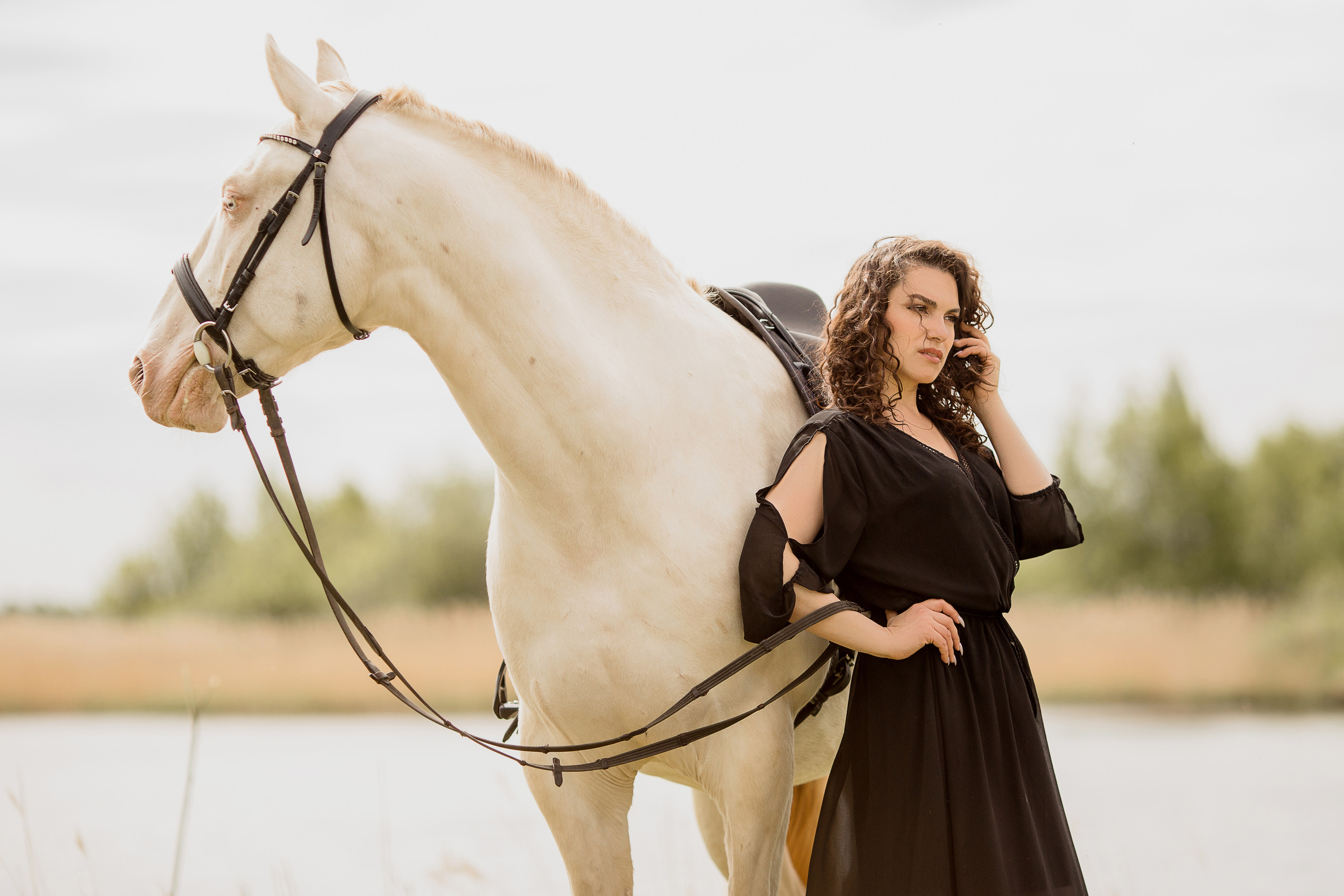 Фотосессия с двумя лошадьми