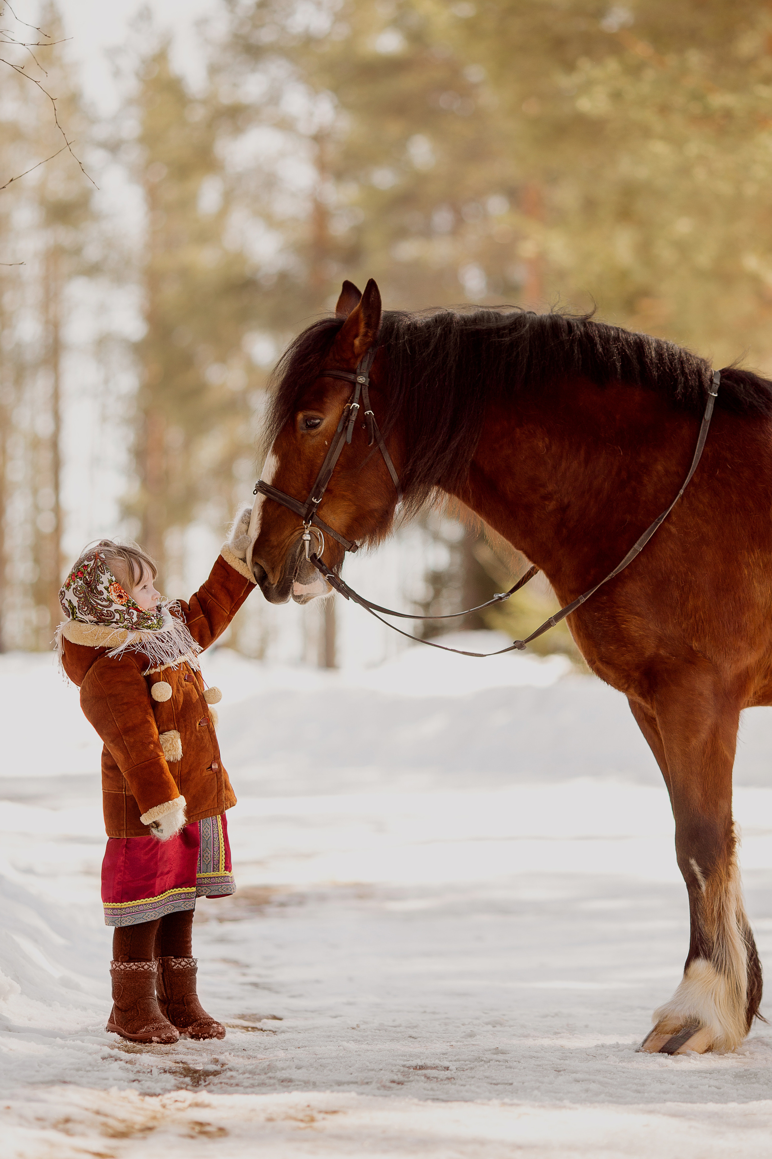 Детские фото с лошадью в русско-народном стиле
