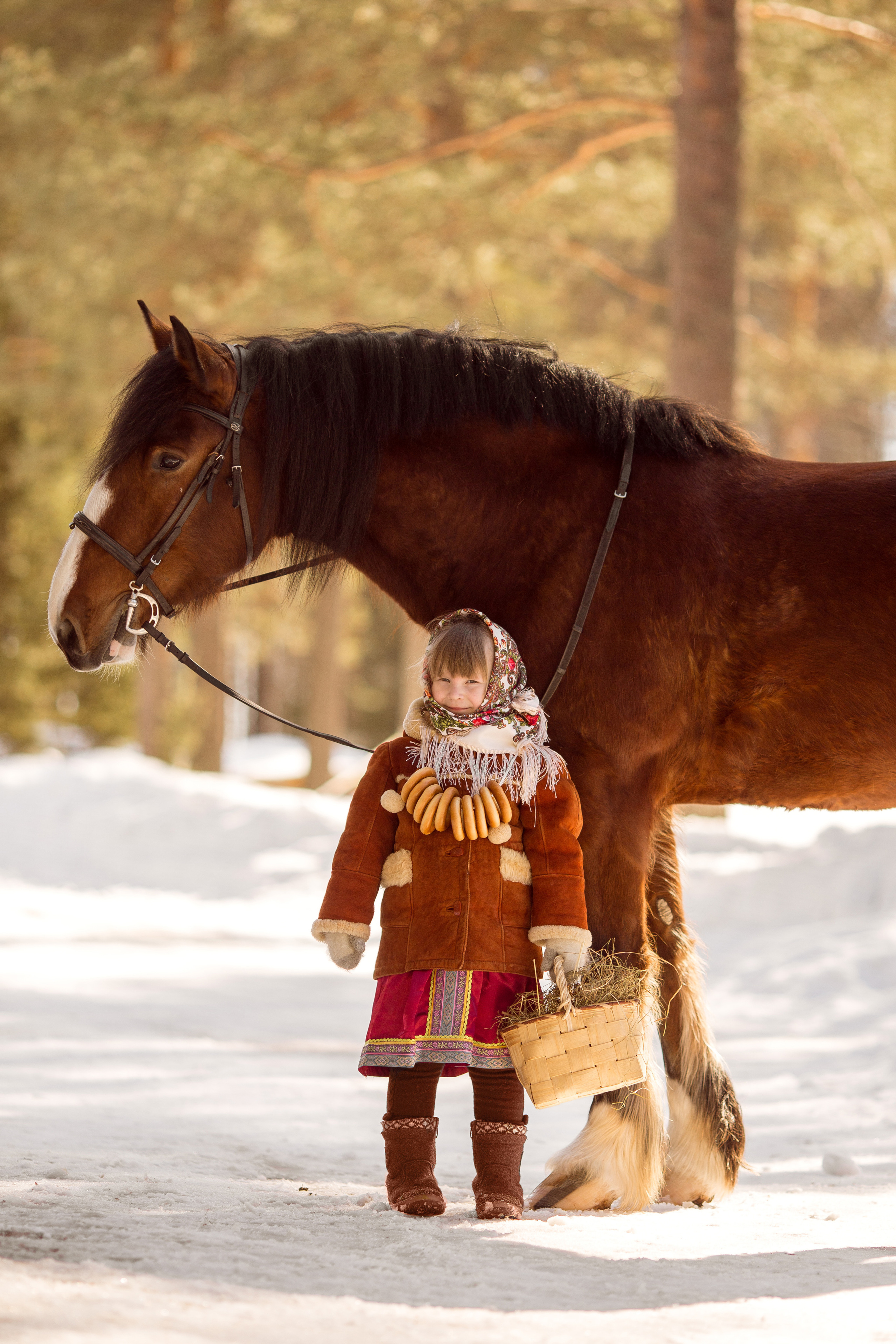 Детские фото с лошадью в русско-народном стиле