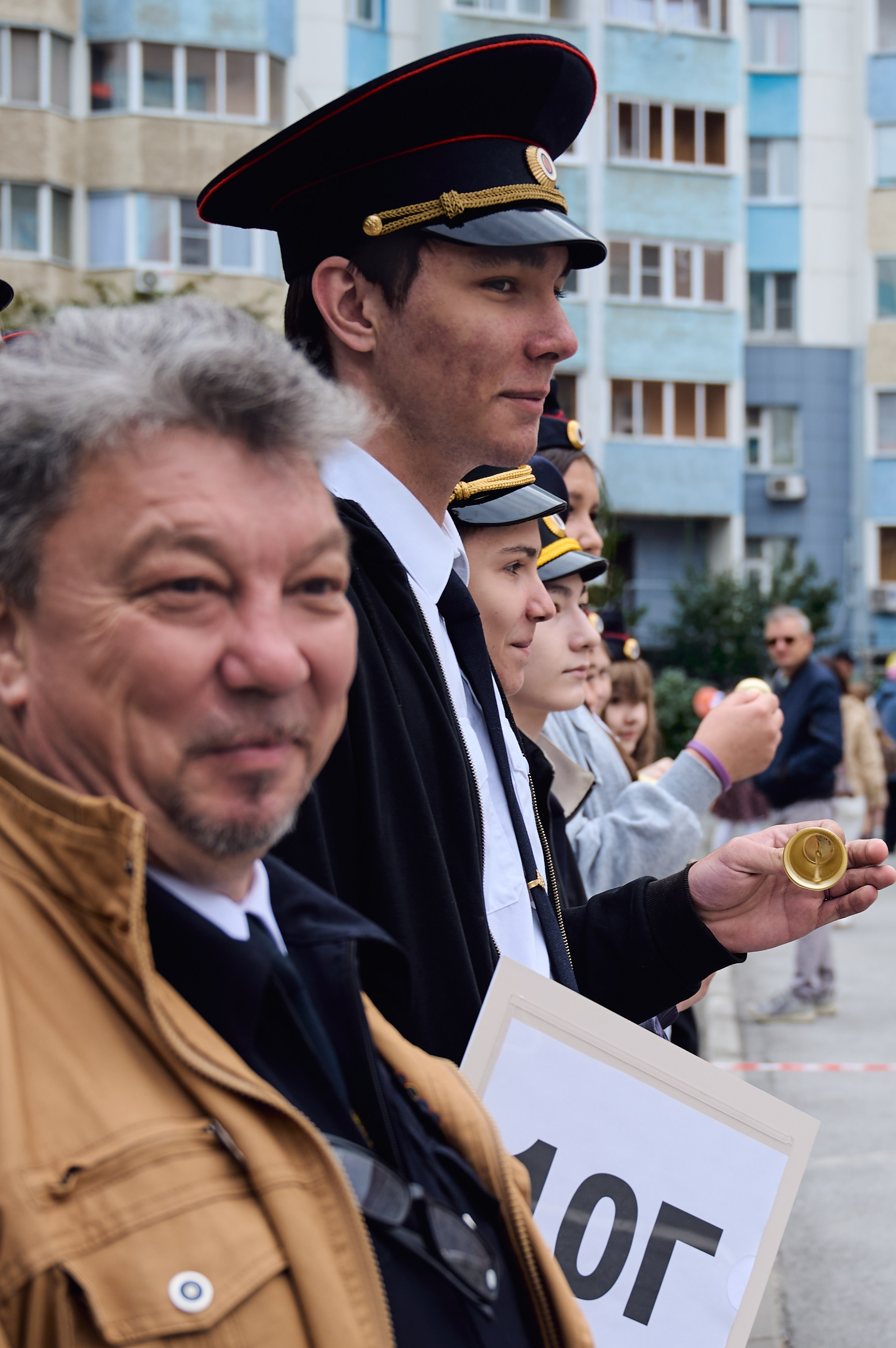 Линейка 1 сентября. Свадебный фотограф из Новосибирска Рафаэль