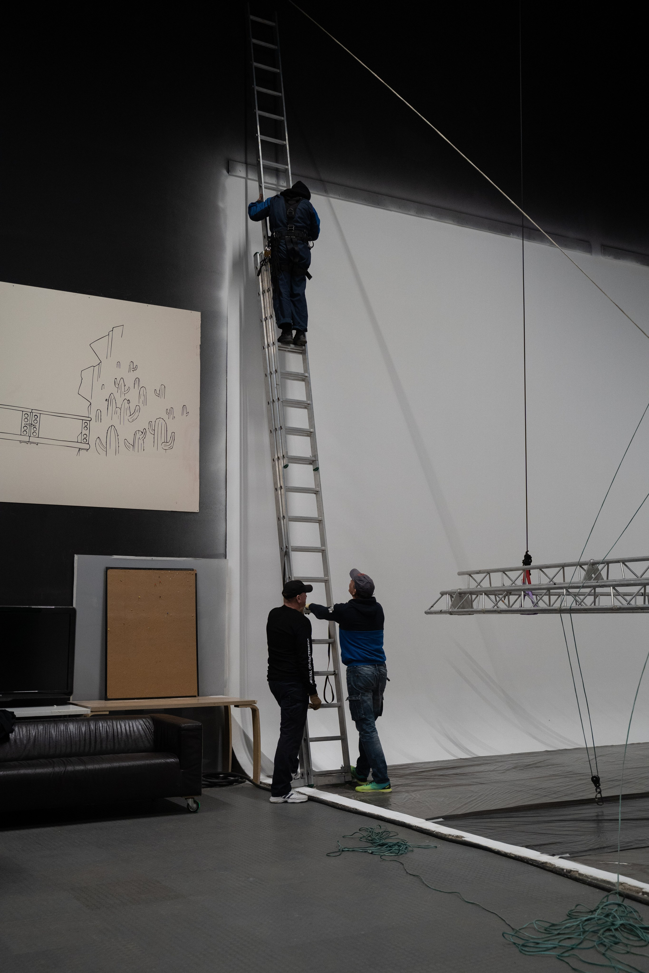 Клип Дмитрия Маликова. Krasnopoliophoto