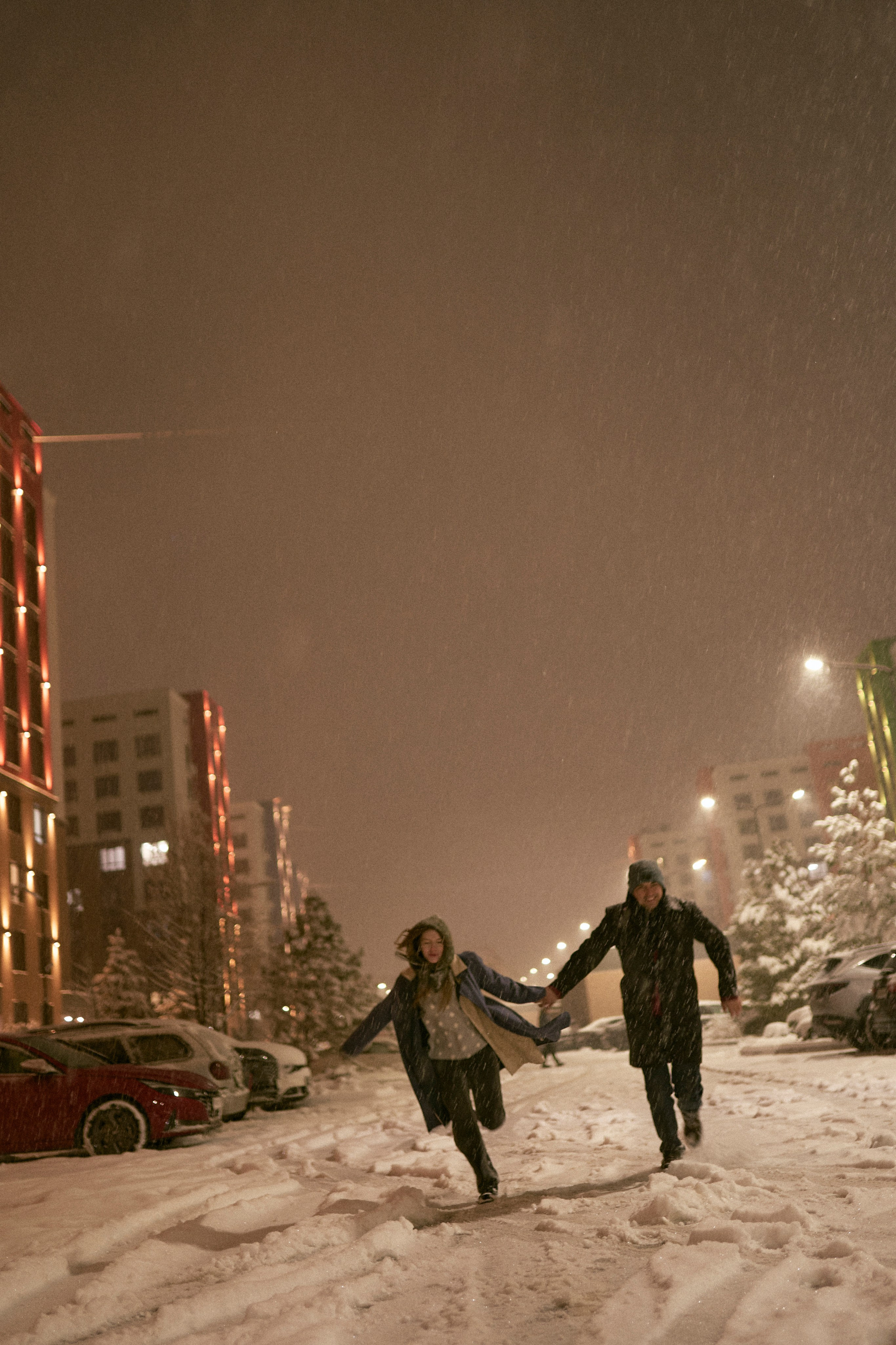 Snowy winter walk. Фотограф в Алматы Анастасия Новоселова