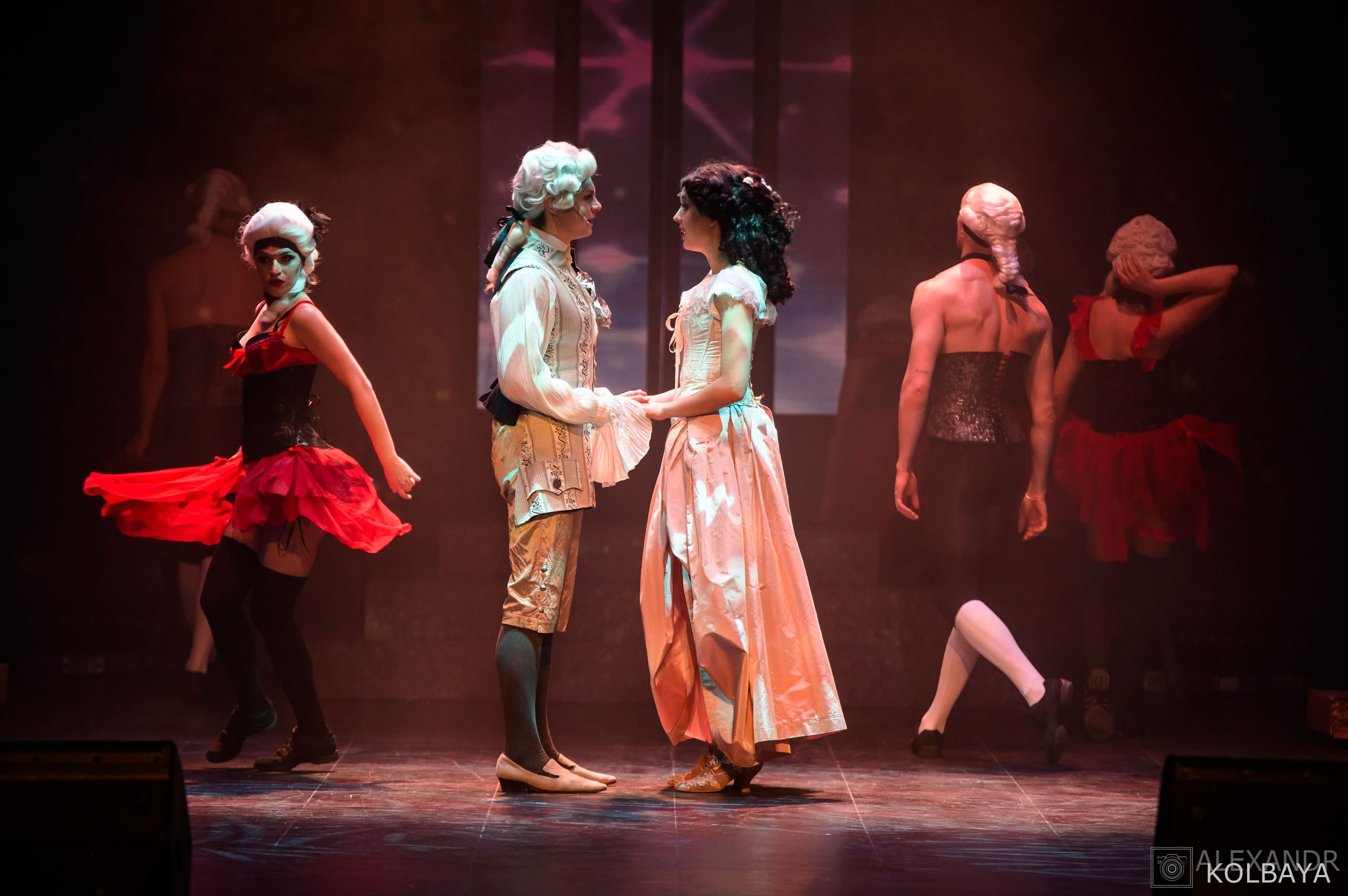 Опасные связи. Концертный и театральный репортажный фотограф в Москве Александр Колбая