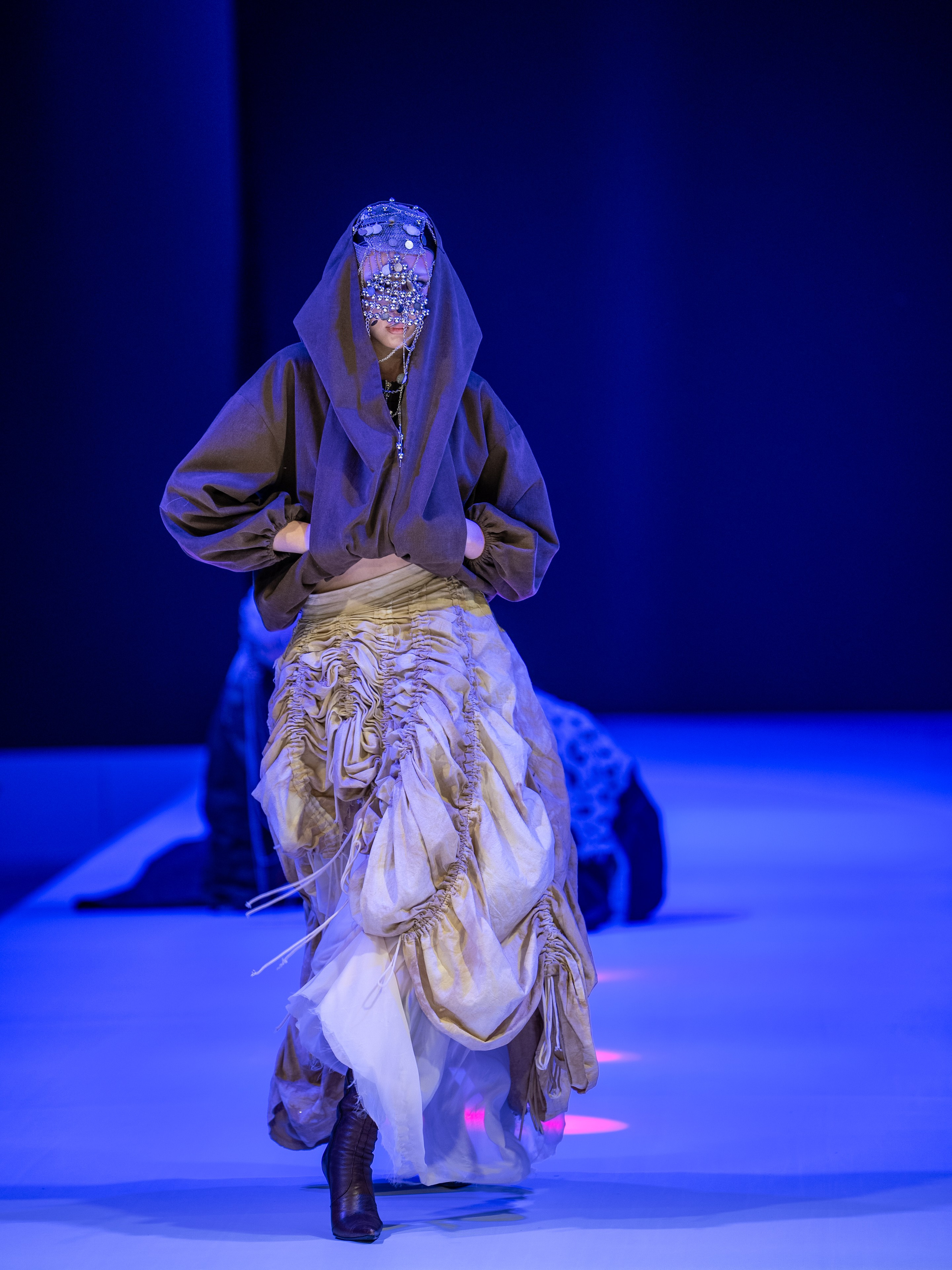 Eurasia Fashion Week 2026 Dissonance 02. Сайт Алматинского НЮ АРТ, будуар и фэшн фотографа Дениса Карпенко