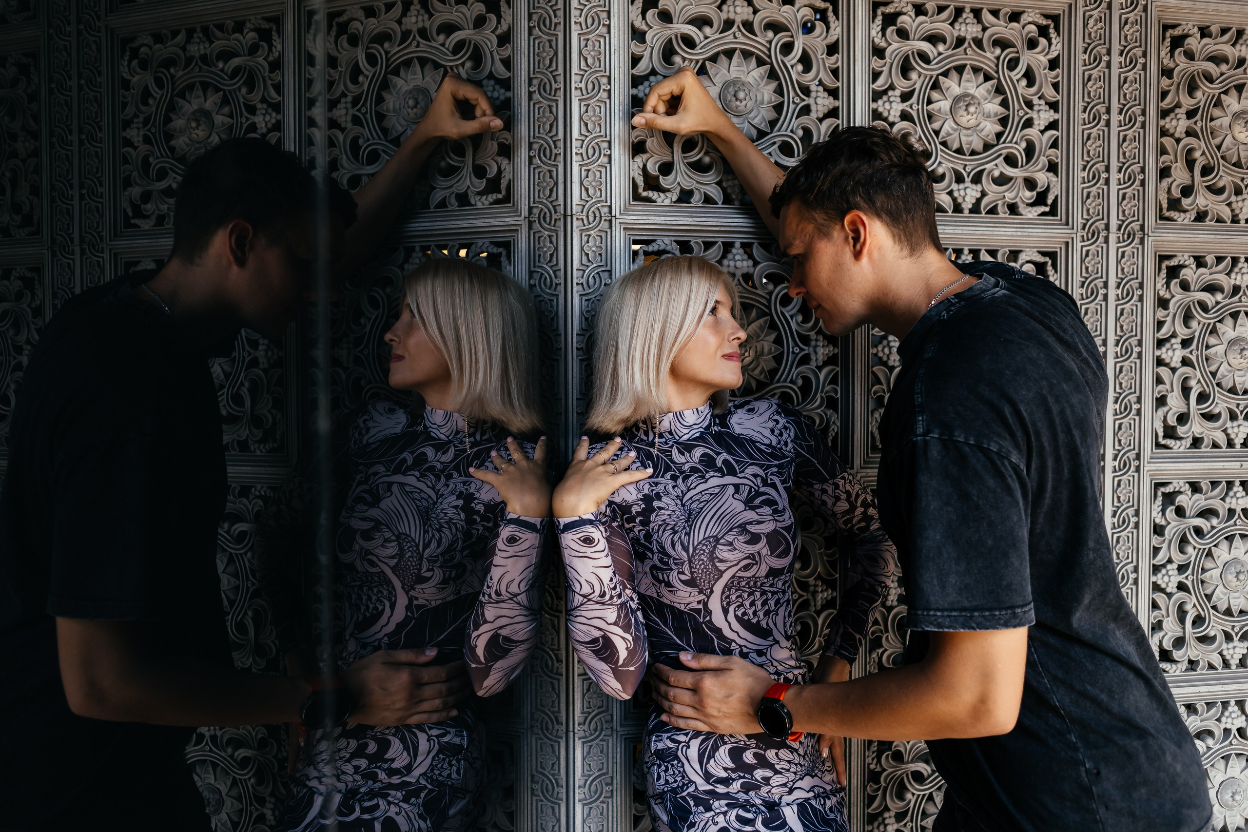 Фотопрогулка влюбленных среди современной архитектуры завода «Арма». Свадебный фотограф в Москве