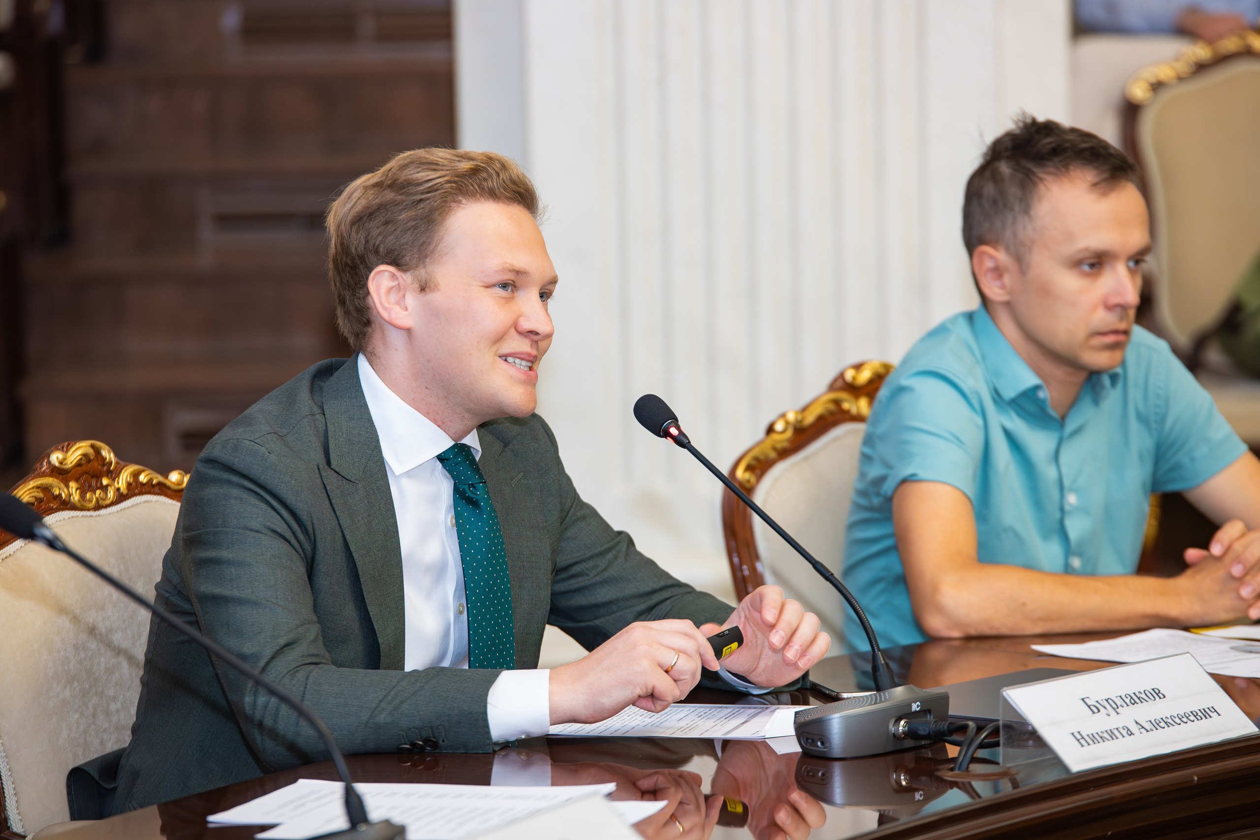 Бизнес конференция между крупным бизнесом и малым. Фотограф Александр Поздняков  Новосибирск