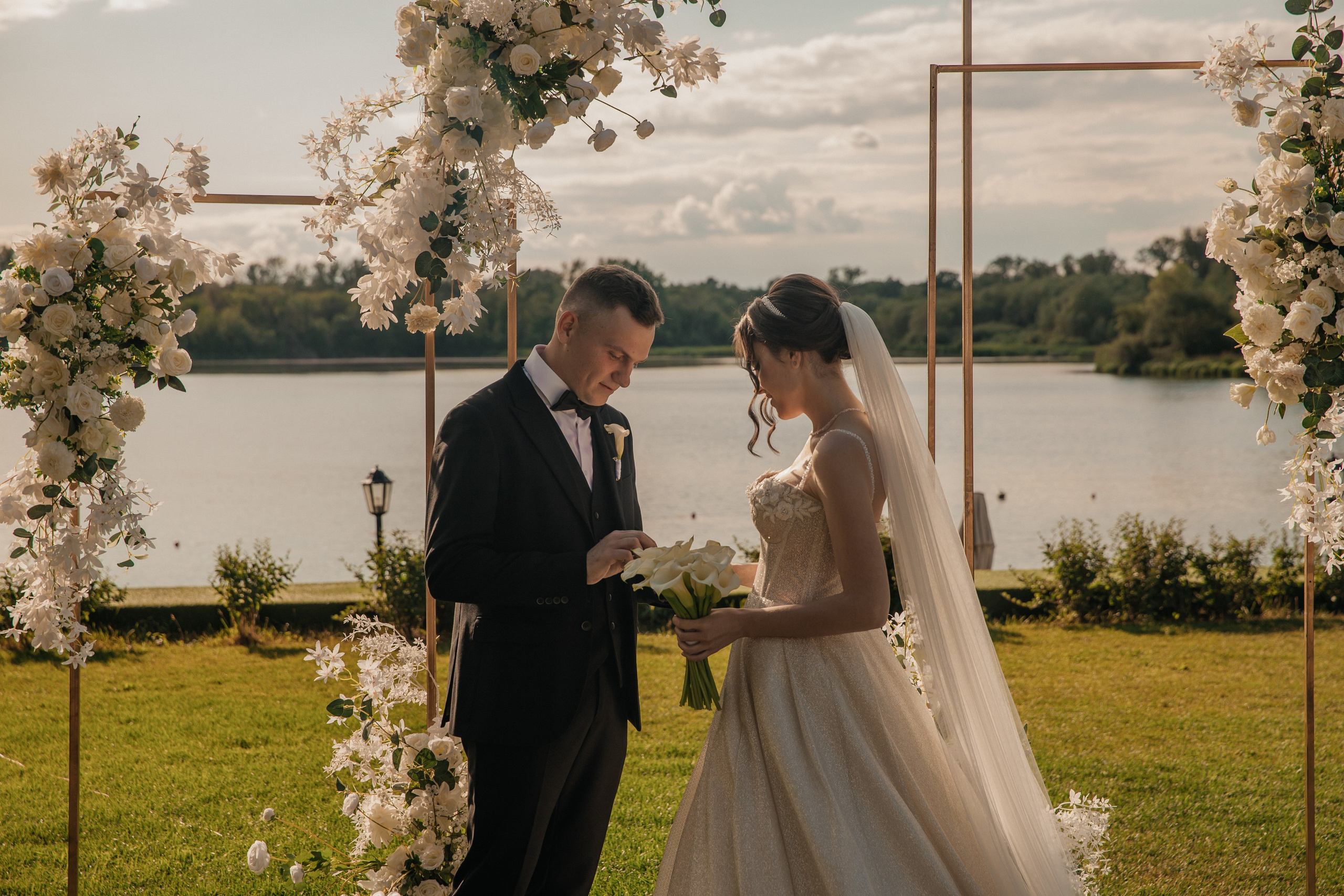 Wedding «Sunlight». Свадебные фотограф и видеограф Наталья и Анатолий Новиковы СПб