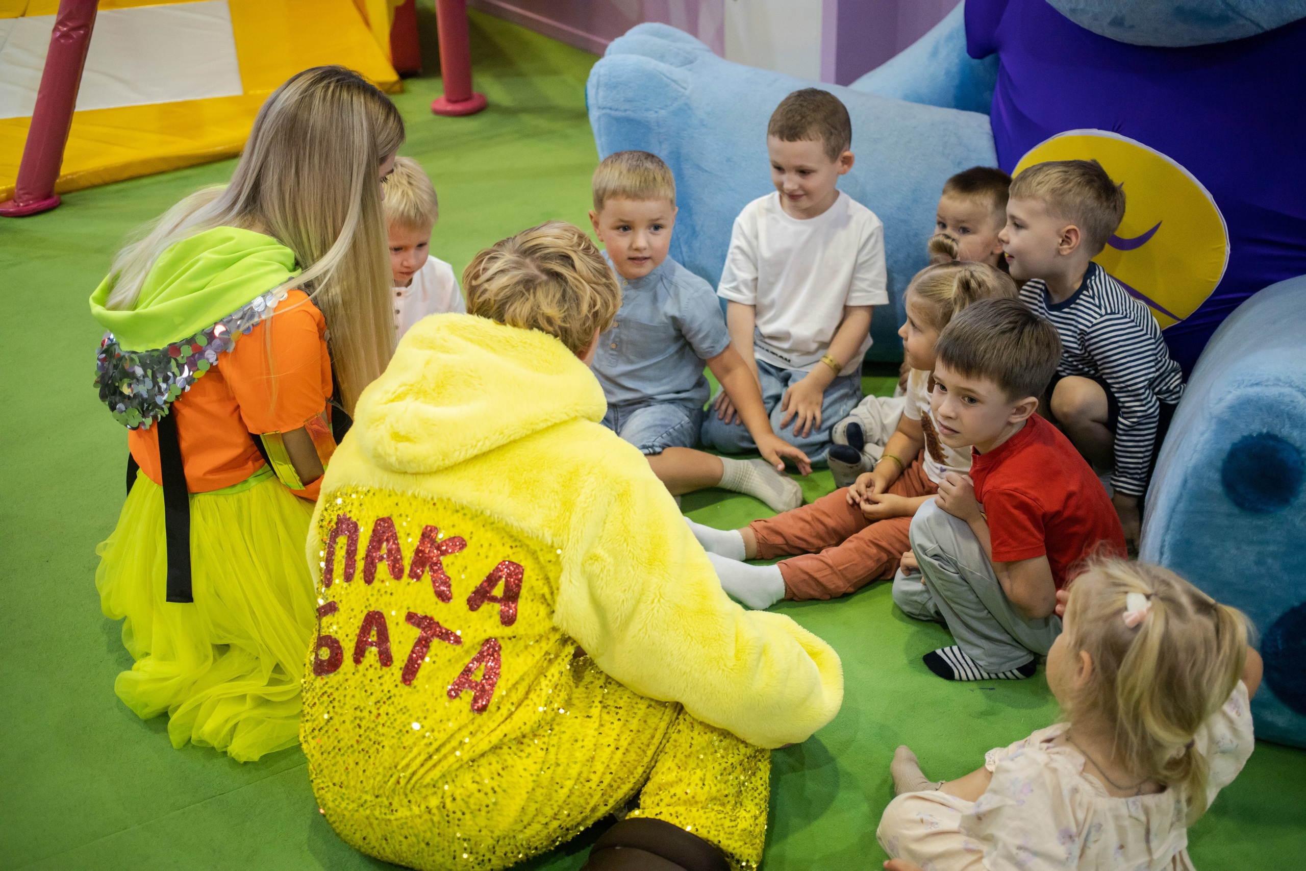 Марату 5. Фотографии с любовью