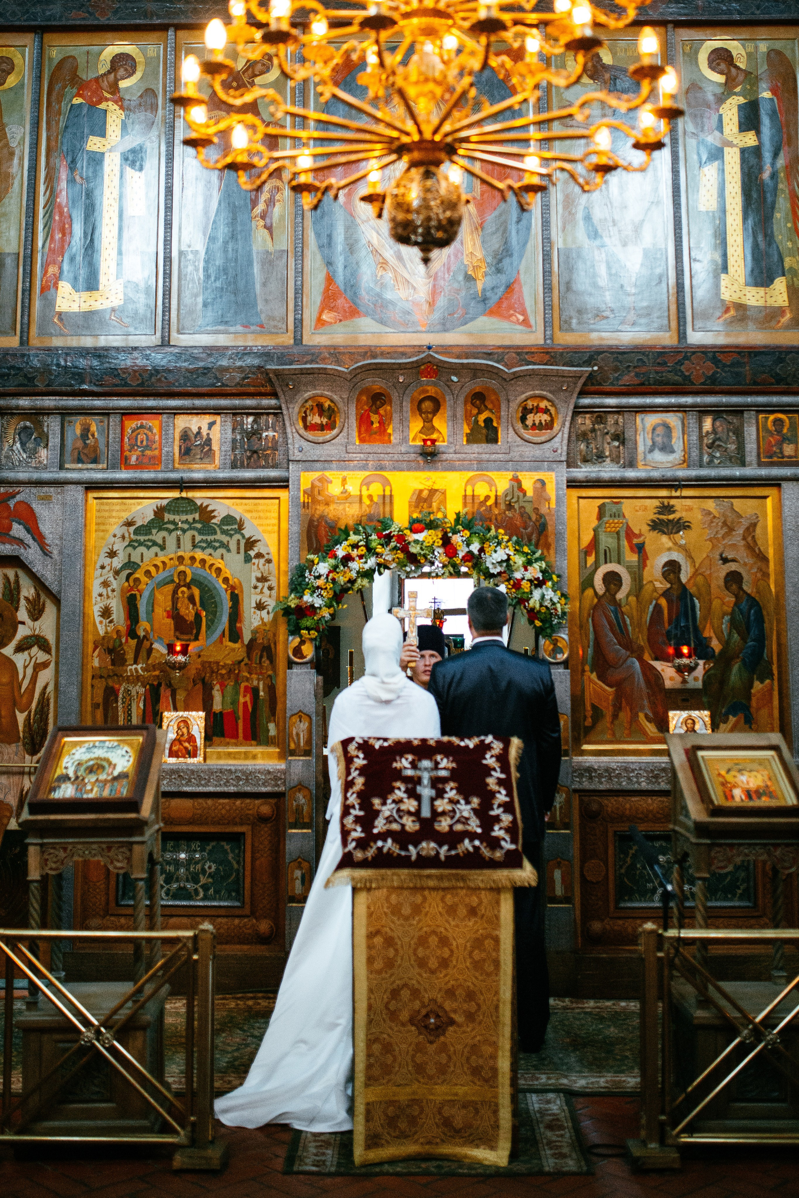 Фотограф на венчание в Москве, заказать услуги фотосъёмки — Цены и стоимость услуг профессионального фотографа на фотосъёмку венчания