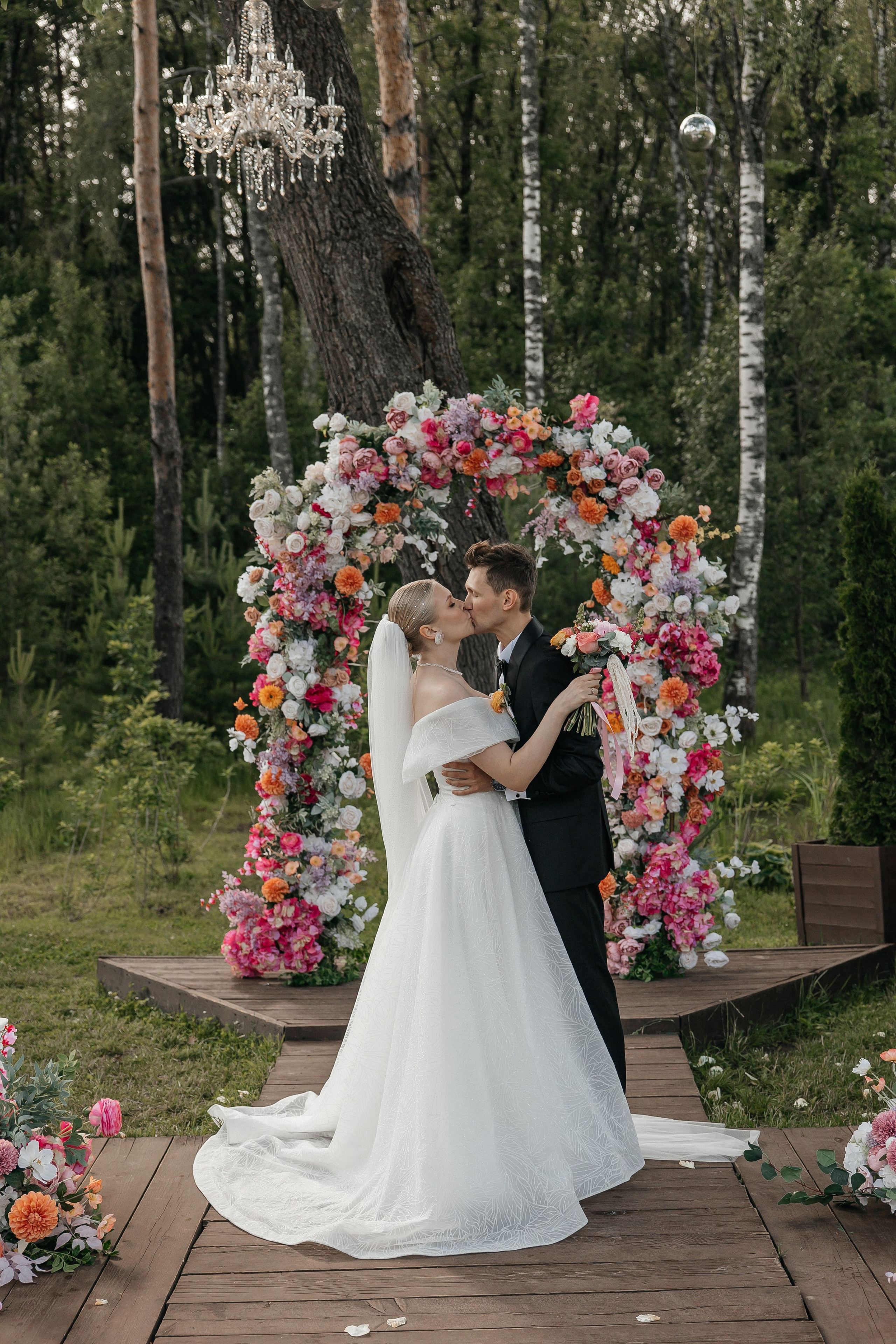 свадьба на&nbsp;площадке House for Wedding «Дом у&nbsp;озера»