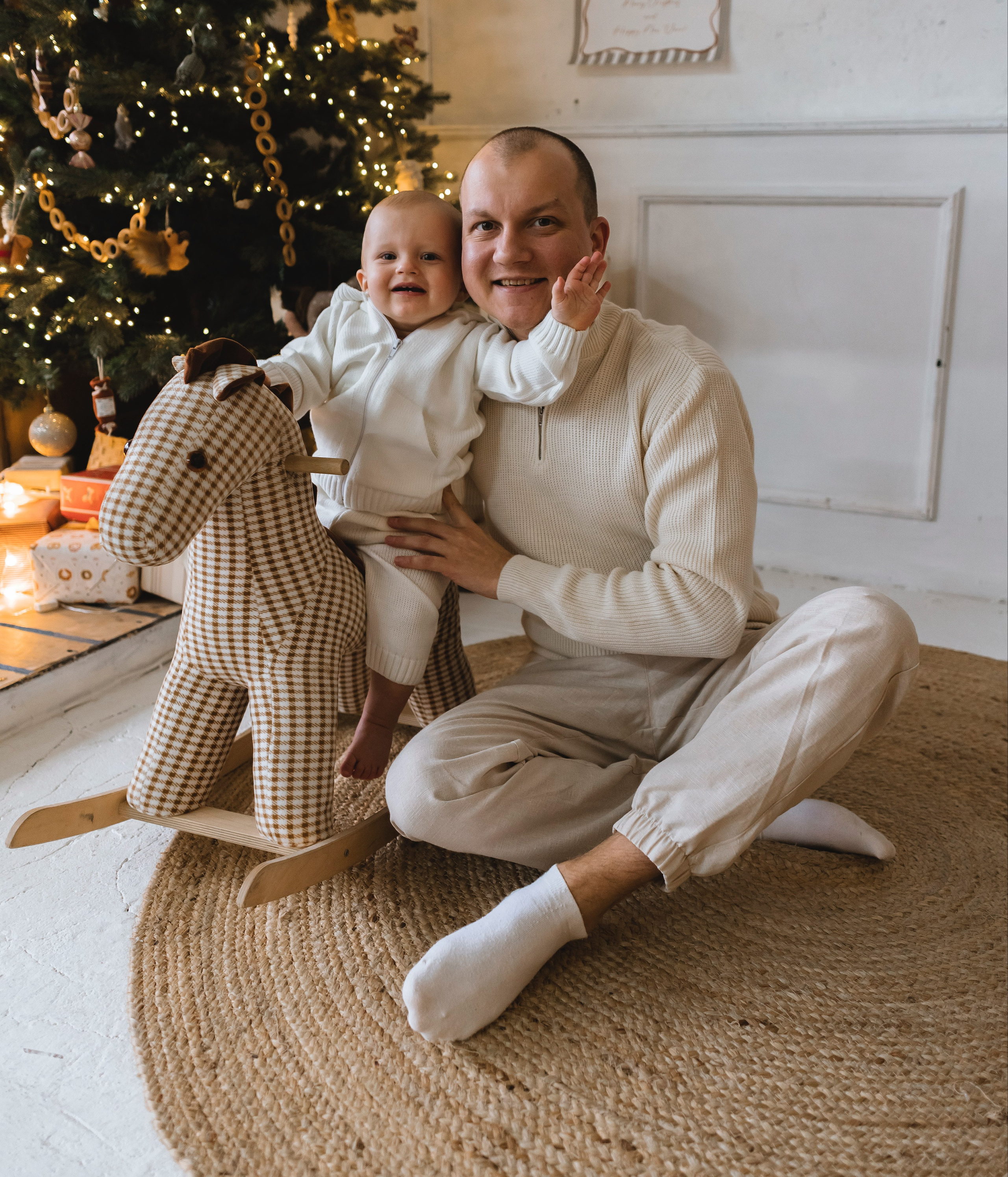 Марку годик. Женский и предметный фотограф