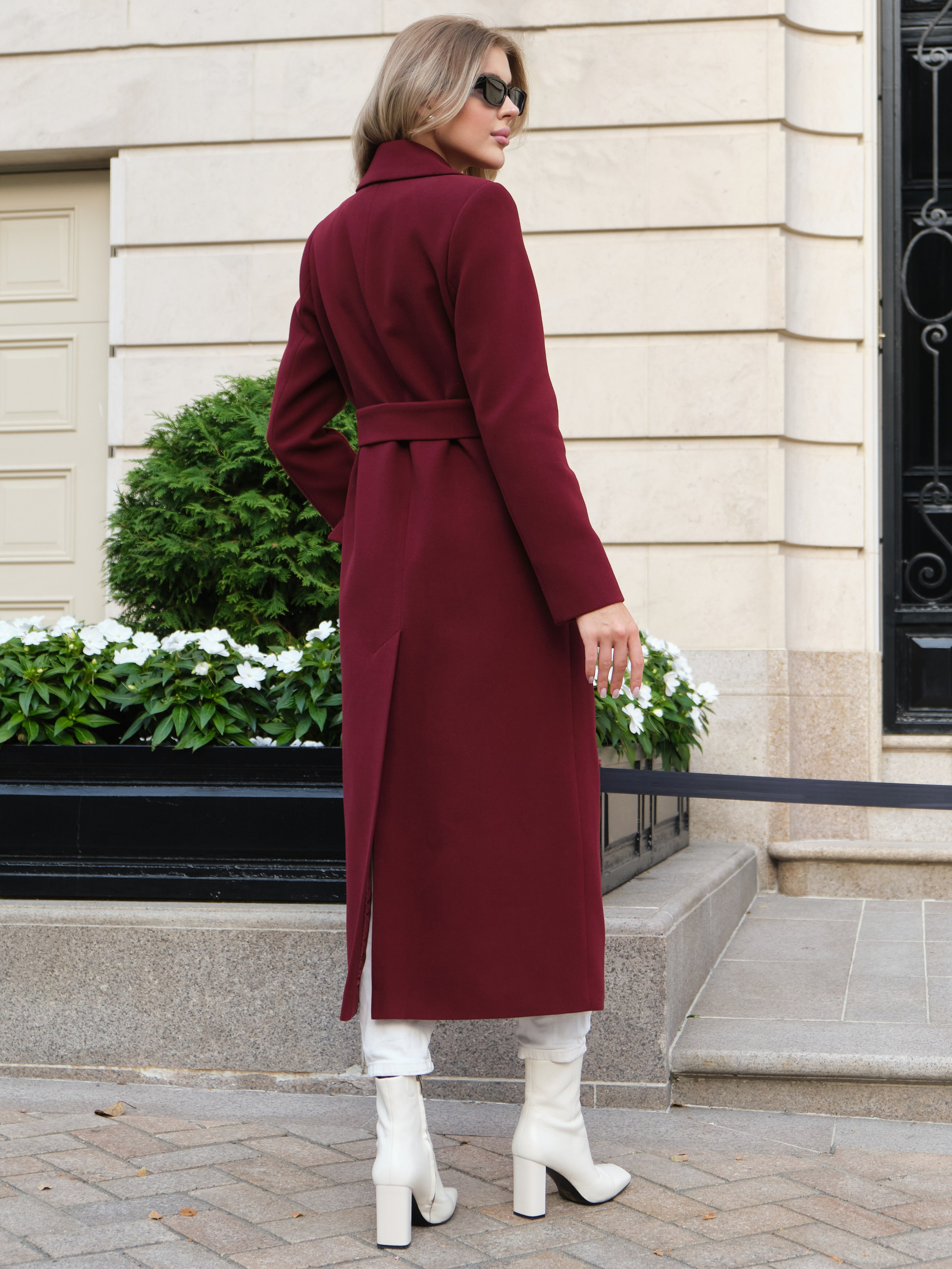 Женские пальто. Фотостудия для Wildberries Ozon