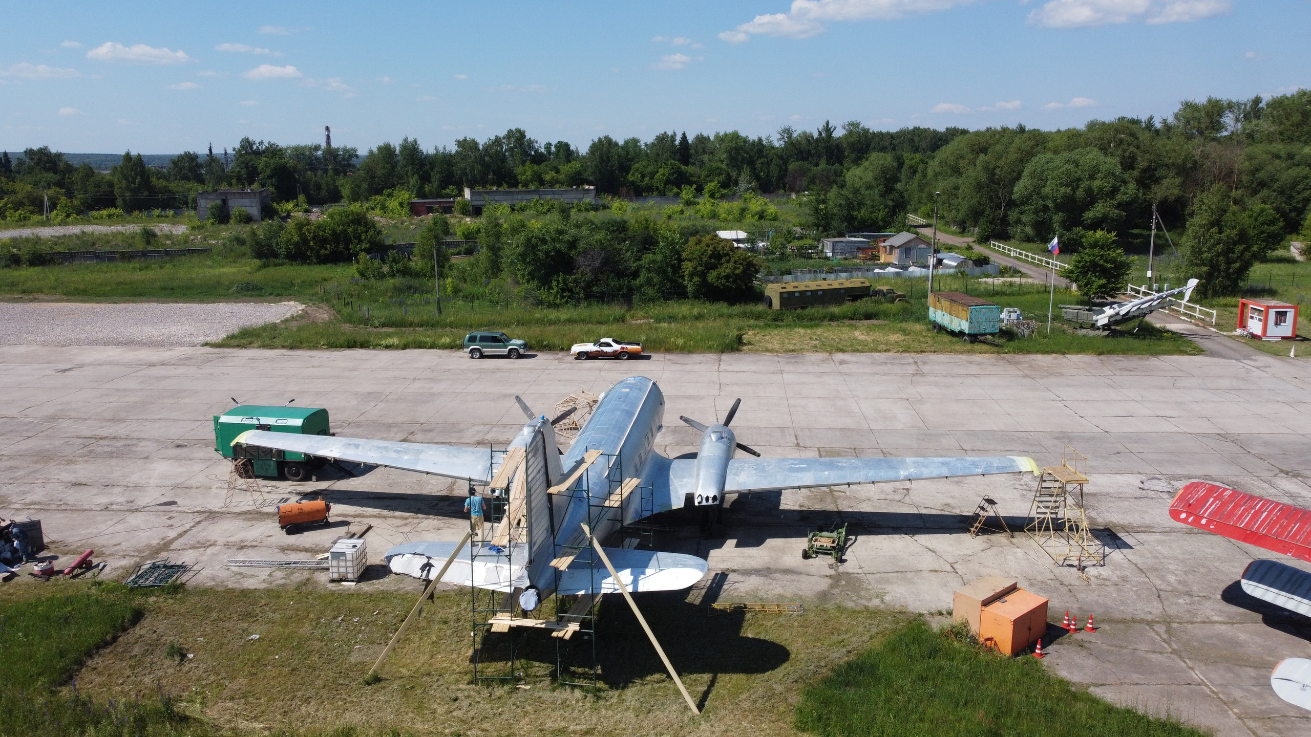 Ил-14Т «Голубая Мечта» — покраска (2022г). Фотоальбом показывающий увлекательный мир авиации и мир медведей Андрея Иванова