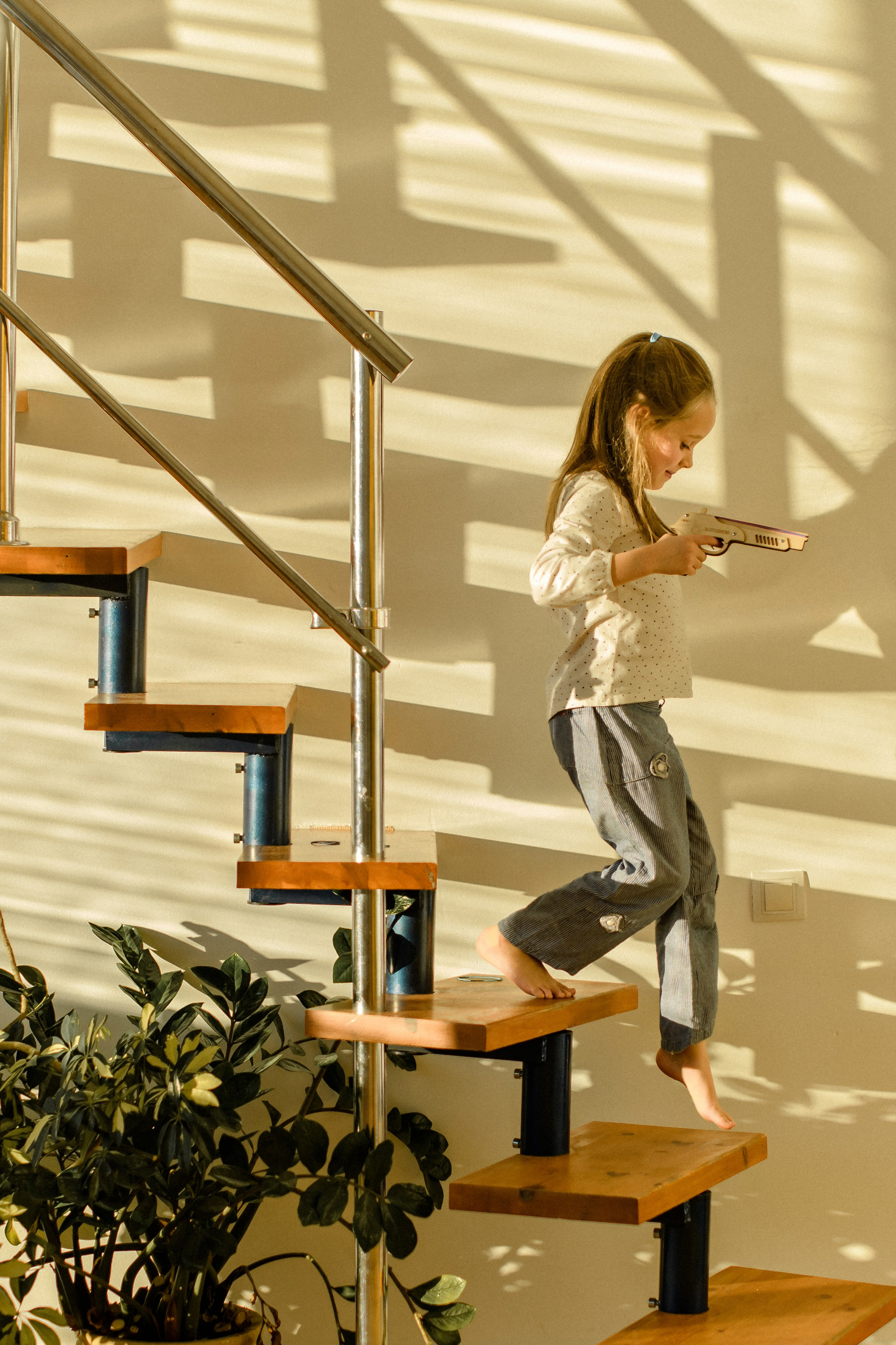 Магазин деревянных игрушек. Свадебный фотограф в Санкт-Петербурге София Шубик