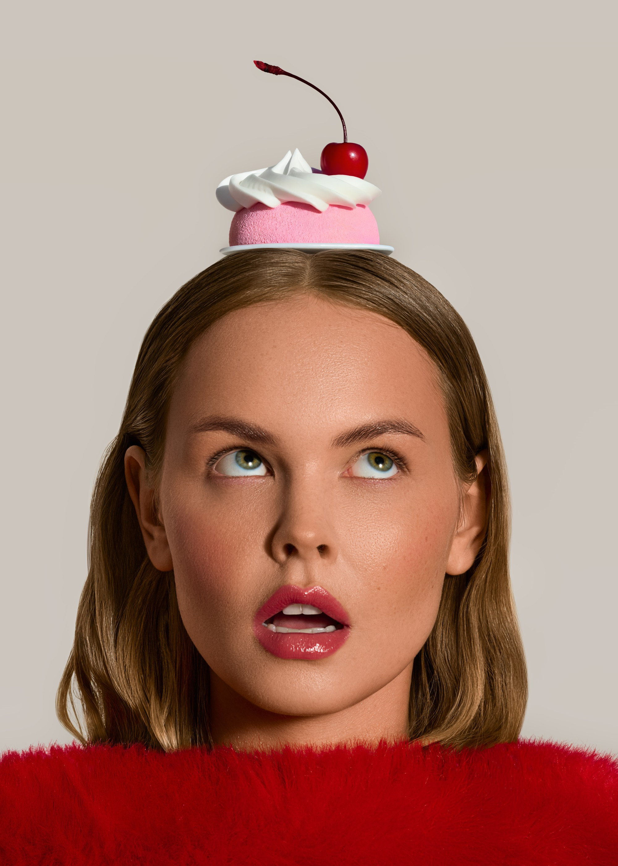 Photo: Anastasia Shevchenko (@eisha.ph) Model: Anastasia Shcheglova (@sheglova_anastasiya) Makeup: Ekaterina Sazhina (@makeup_sazhina) Set-designer: Anna Smirnova (@anna.smirnv) Retouch: Ekaterina Pasmurina (@katyretouch)