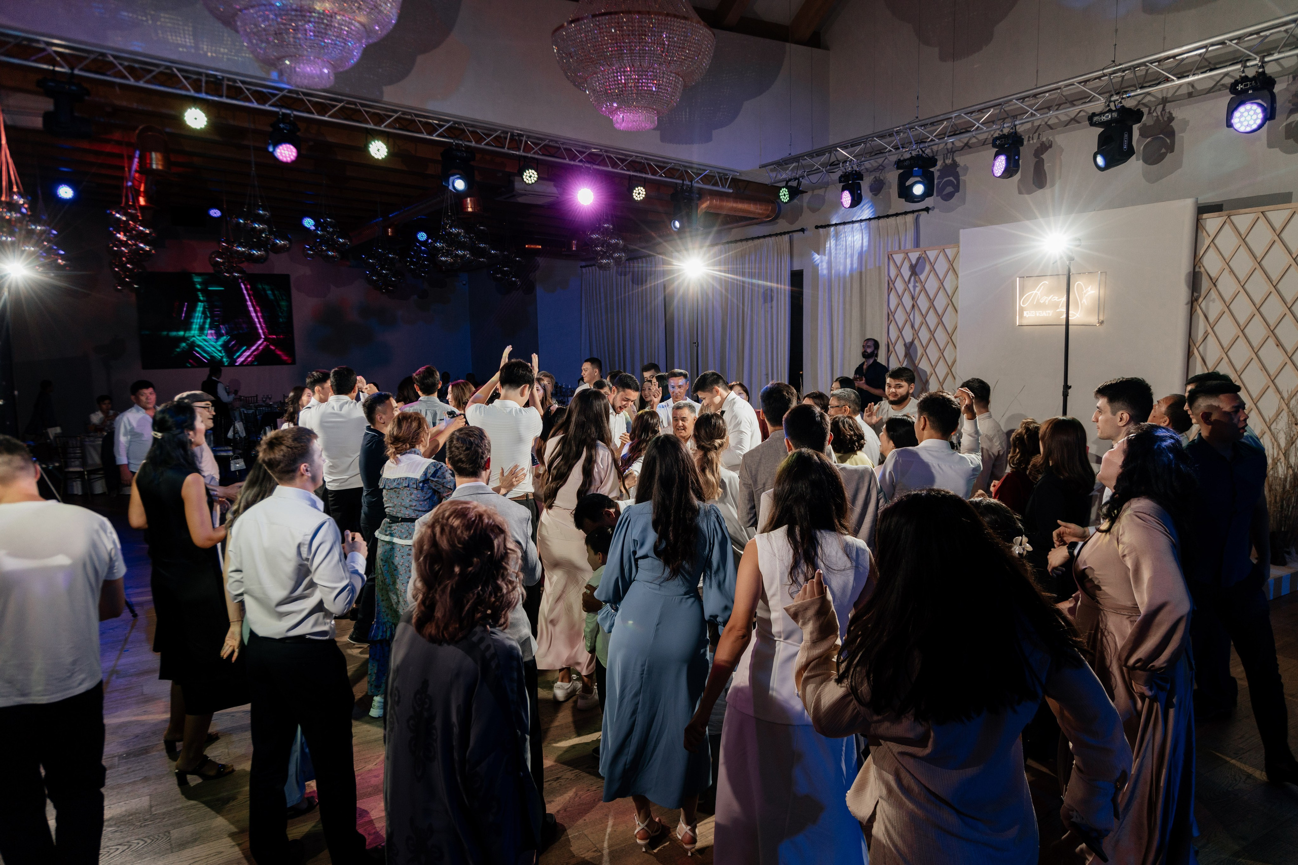 Azhar Uzatu. Свадебный фотограф Алматы