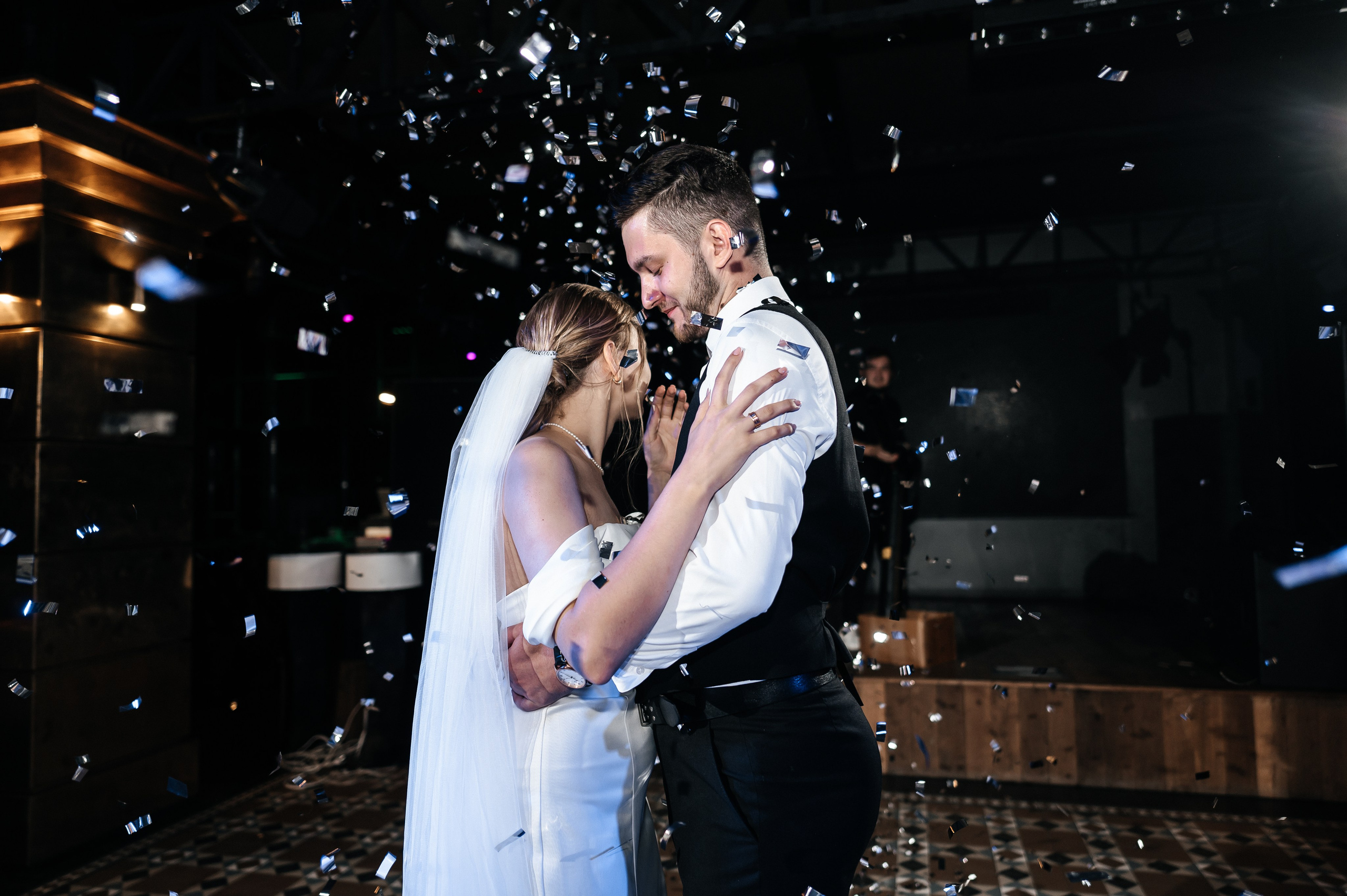 Даниил и Валерия. Черная утка. Полный день. Фотограф Екатерина Бочарникова