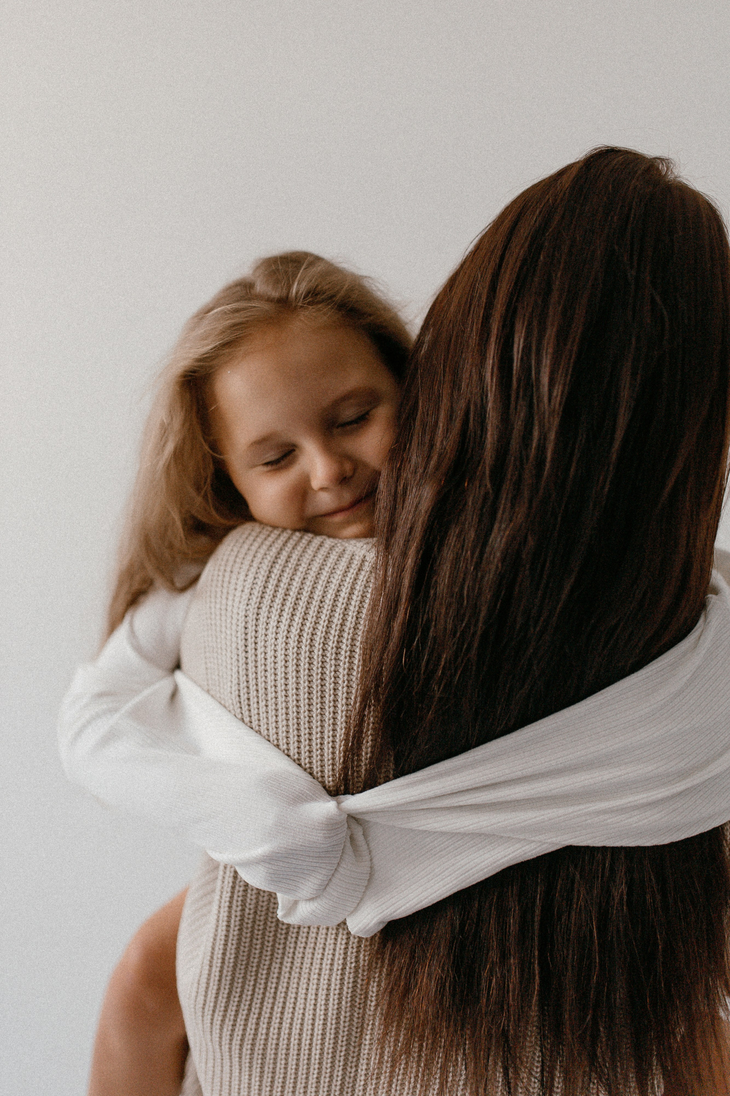 Есения и мама. Семейный фотограф Губкин/Старый Оскол