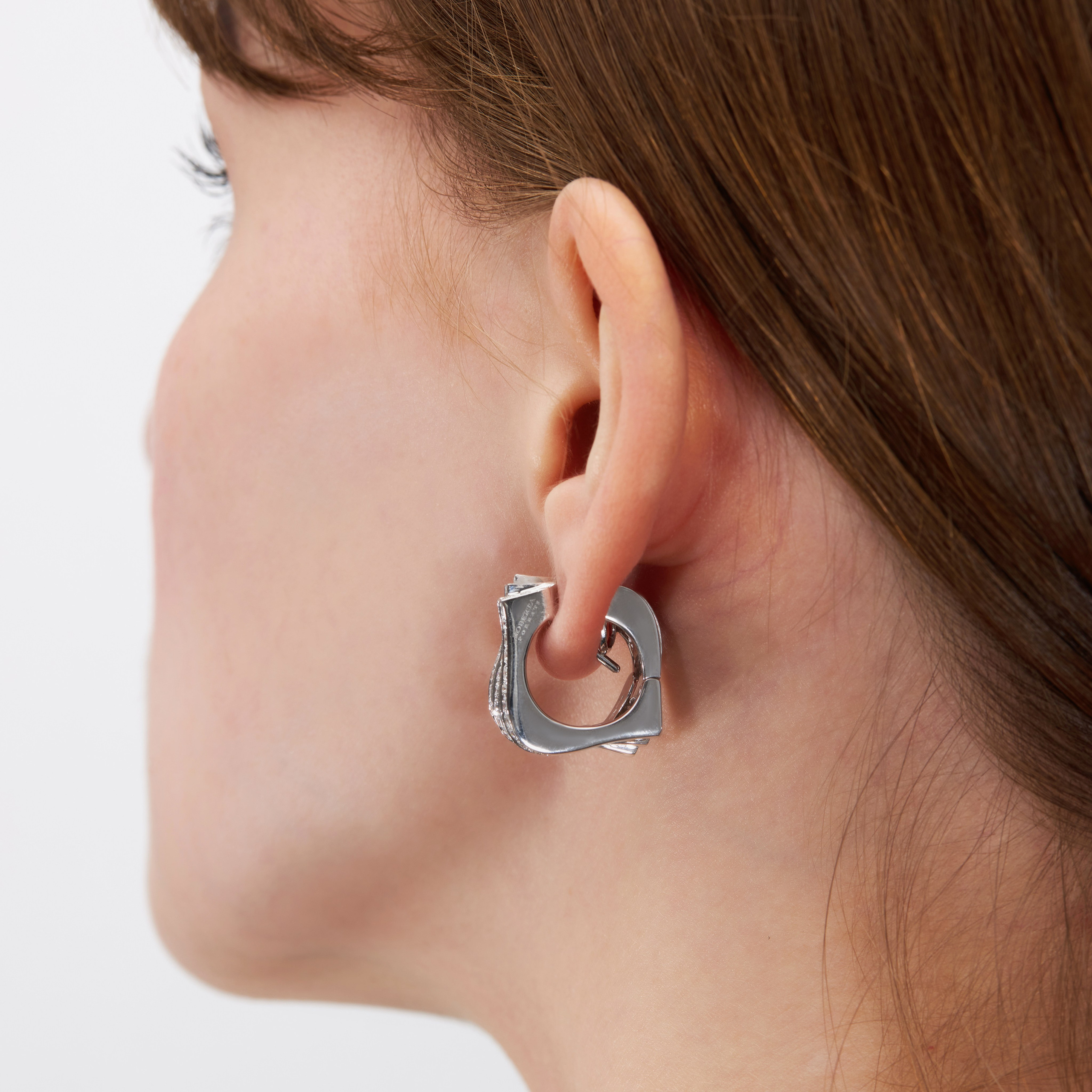 Фотосъемка ювелирных изделий на модели. Надежда Доброва предметный и ювелирный фудфотограф, Москва