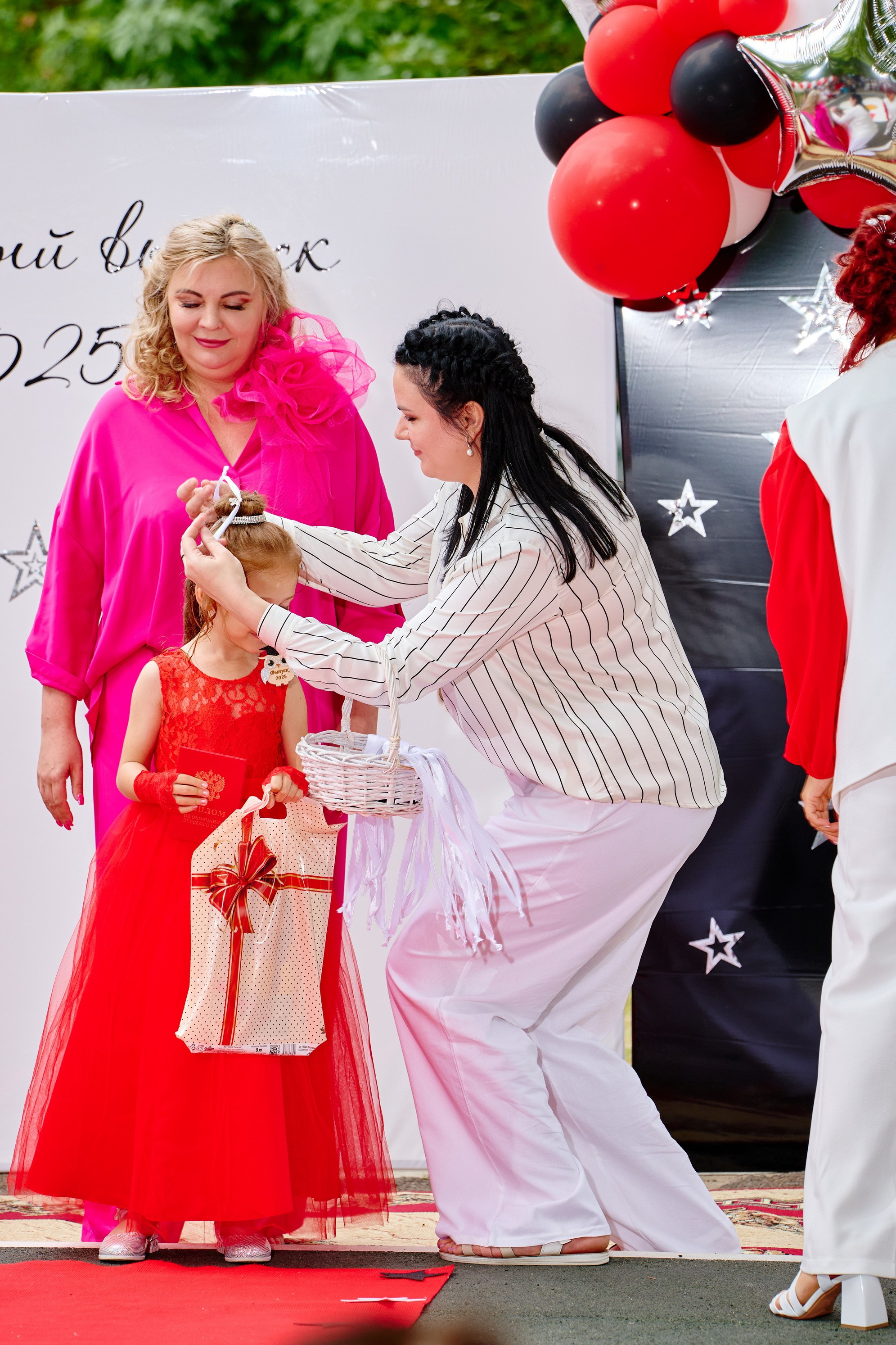 Выпускной 45 сад. Фотограф Выпускные альбомы Таганрог Сергей Коробченко