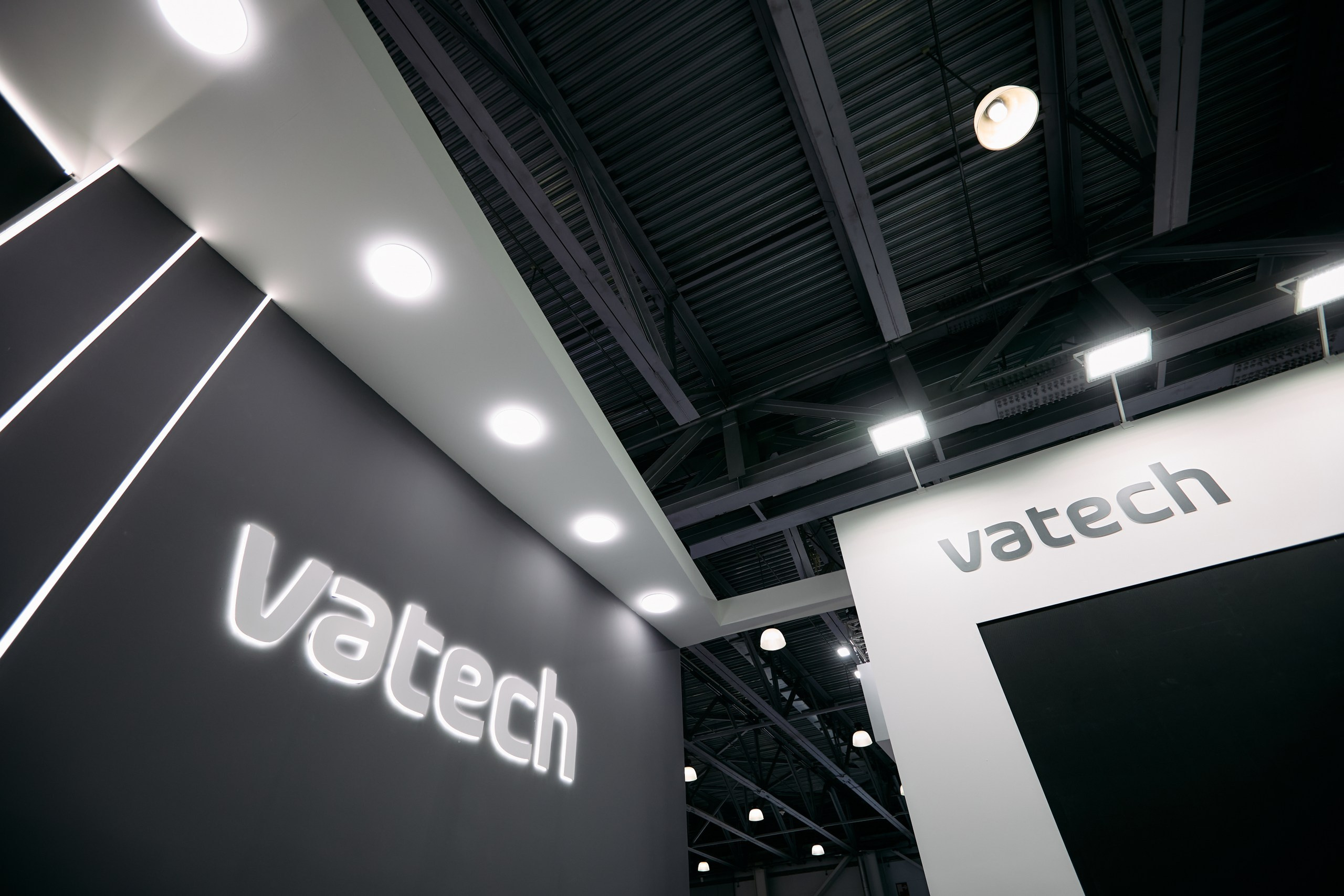 Дентал Салон 2026: Vatech. Свадебный и репортажный фотограф Дмитрий Кононенко