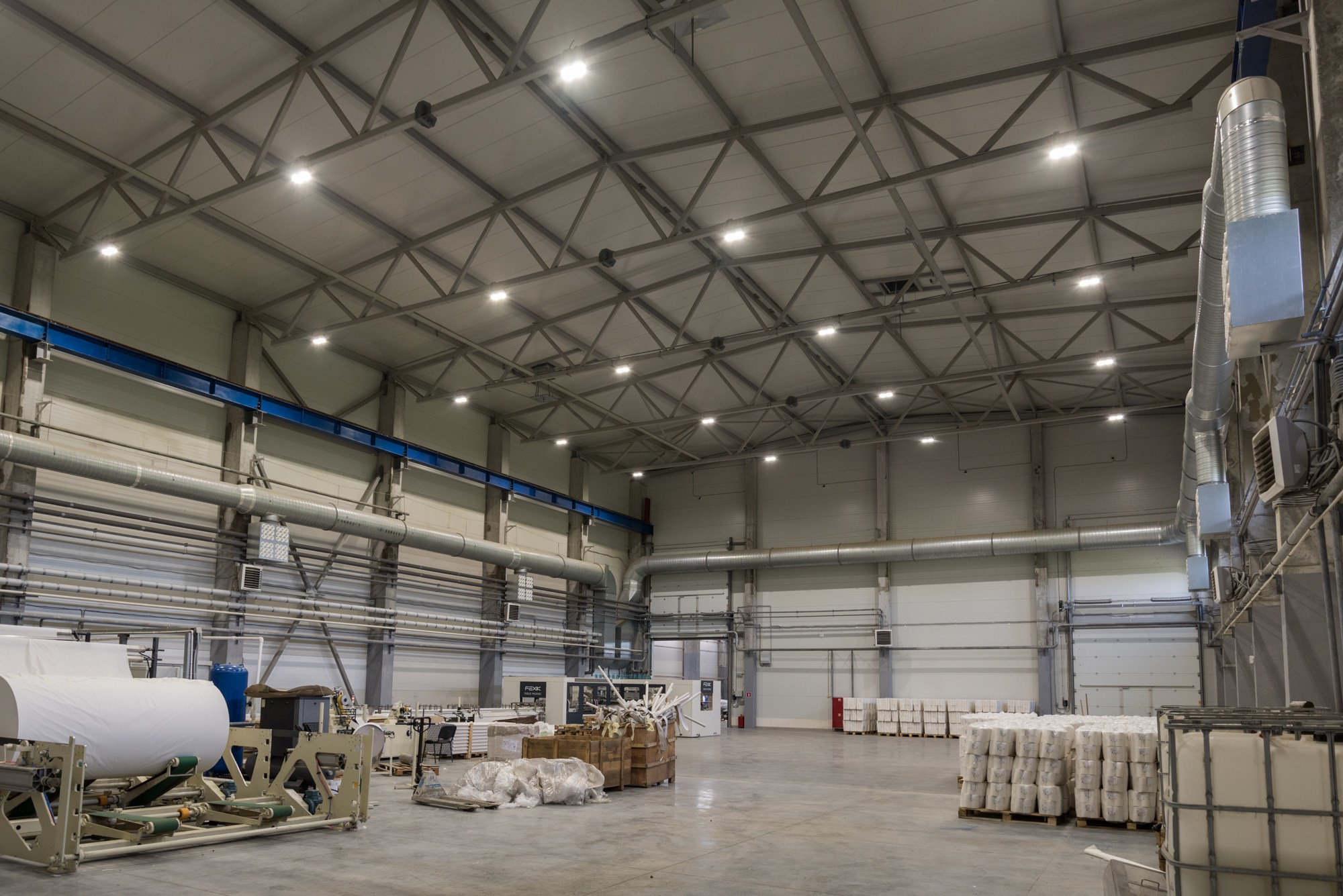 фотография цеха по производству бумаги