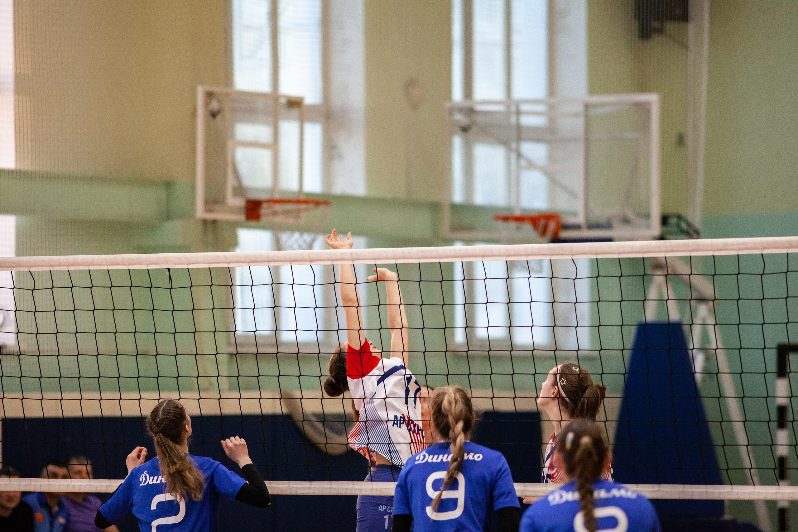 Искра (Самара) — Динамо (Киров). Фотография