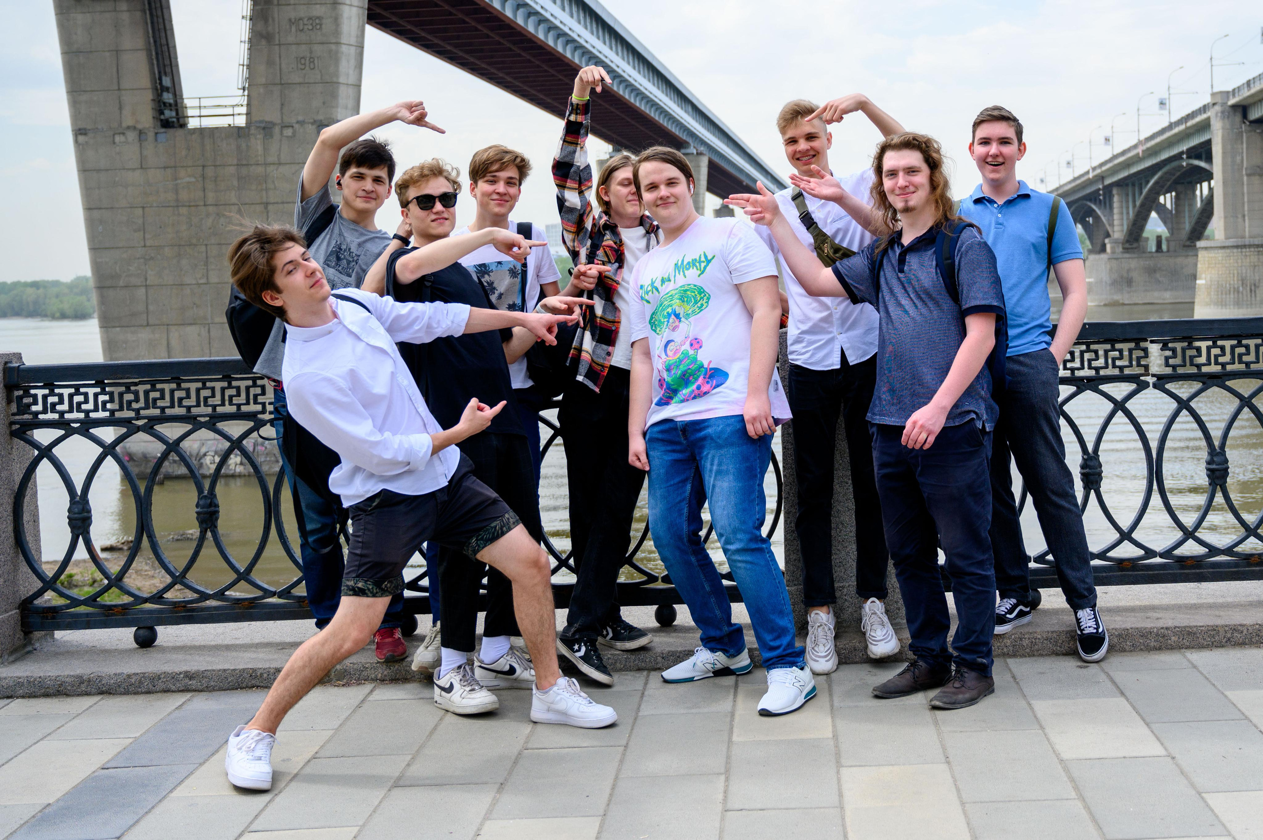 Старшая школа. Выпускные альбомы Новосибирск