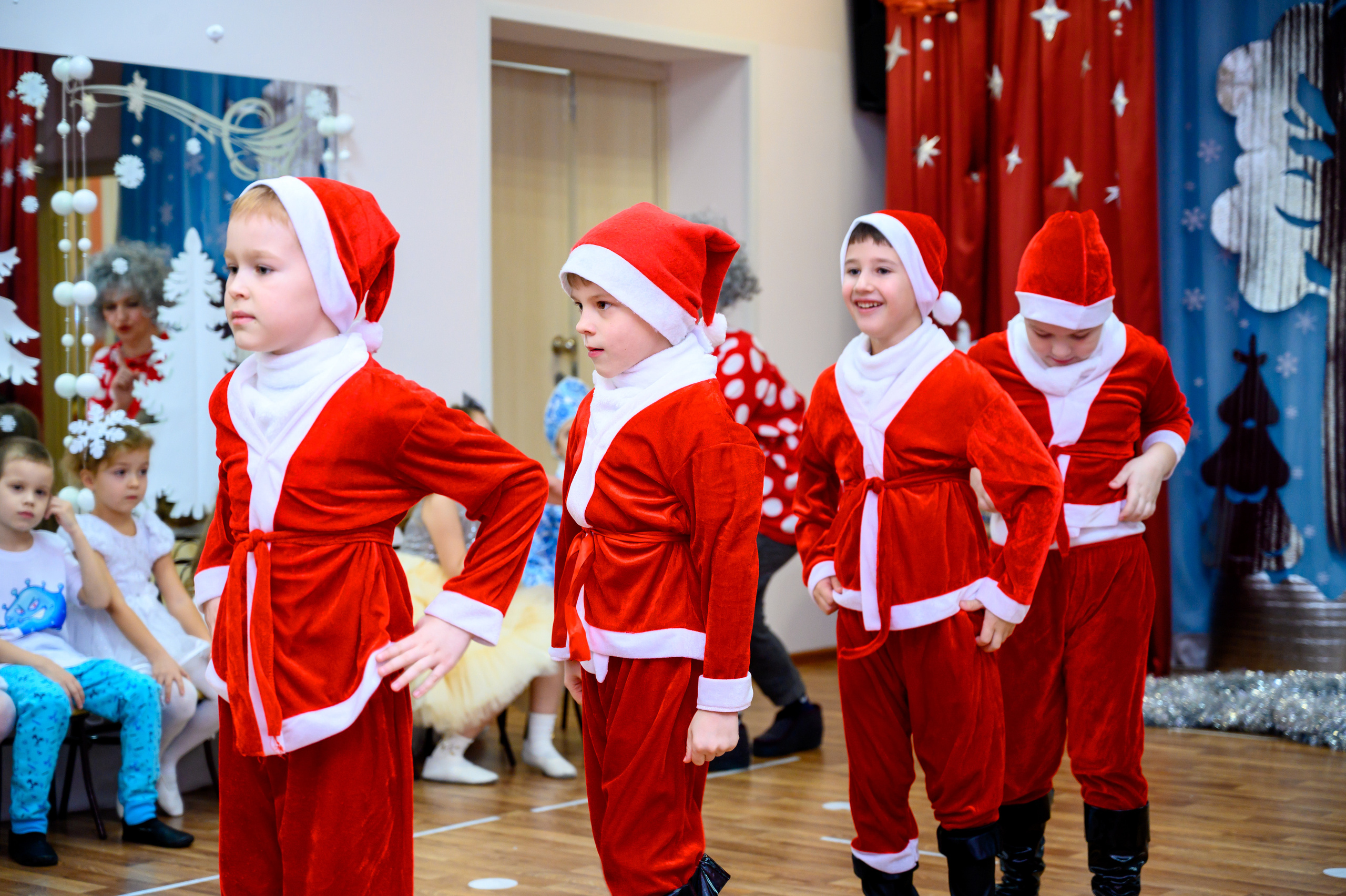 Утренники. Выпускные альбомы Новосибирск