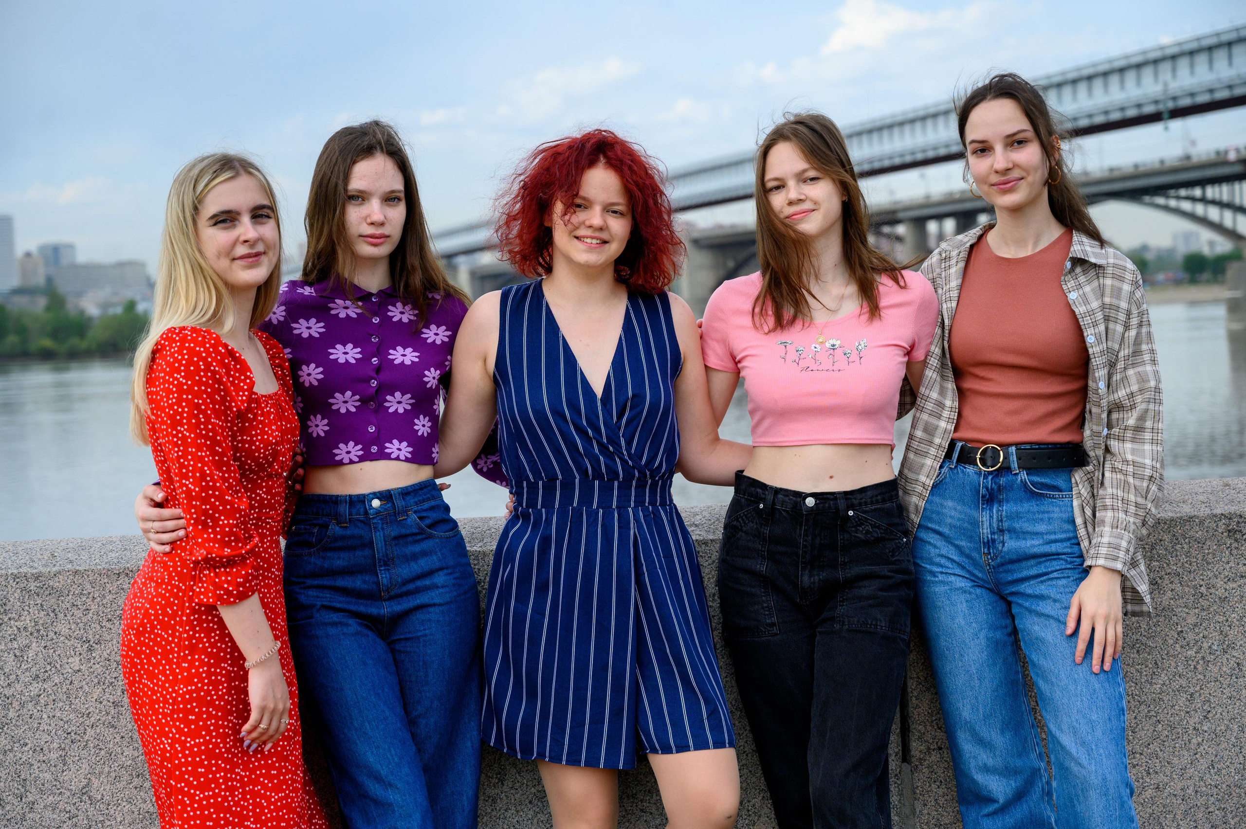 Старшая школа. Выпускные альбомы Новосибирск