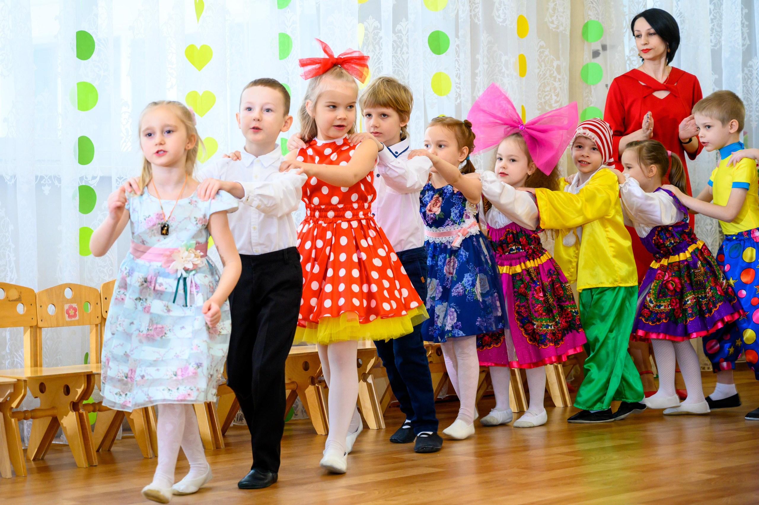 Утренники. Выпускные альбомы Новосибирск