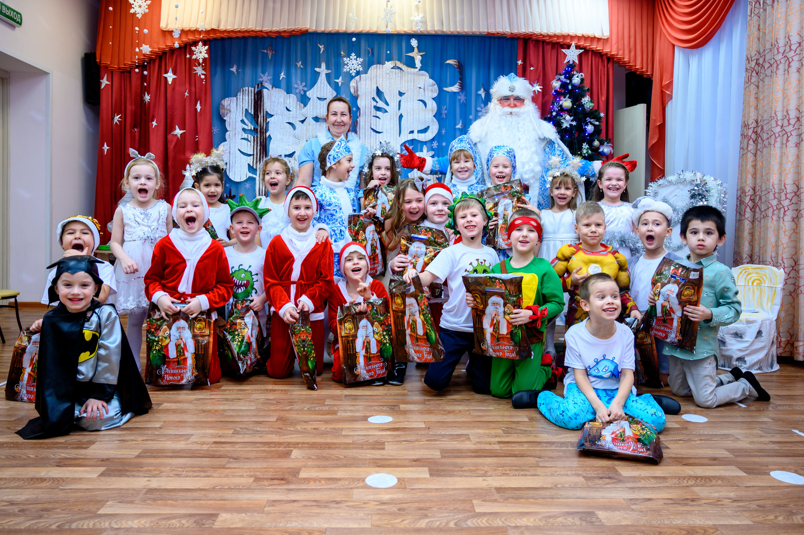 Утренники. Выпускные альбомы Новосибирск