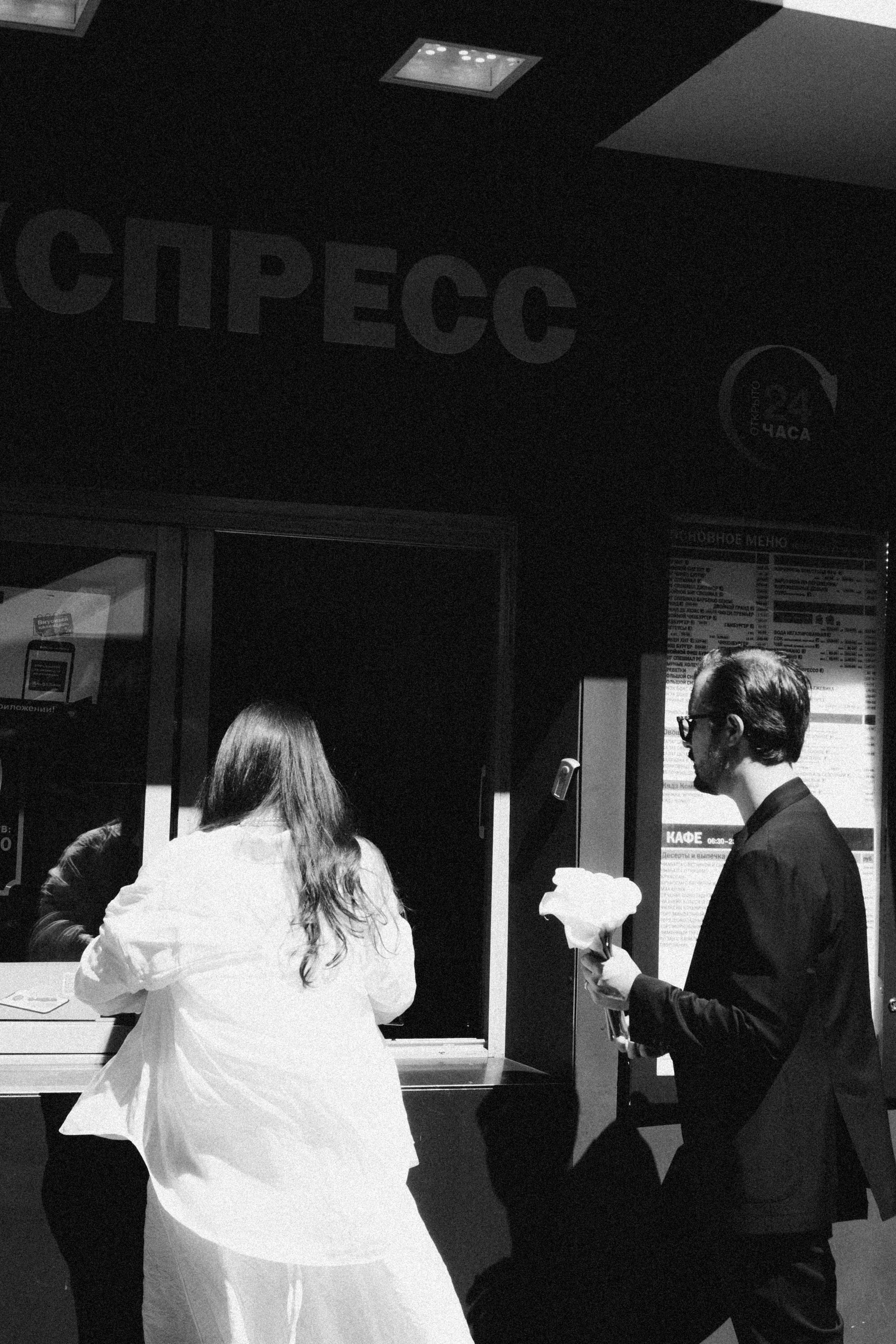 СВАДЕБНАЯ СЬЕМКА В ПАРКЕ ПОБЕДЫ И ПРОГУЛКА ПО МОСКОВСКОМУ ПРОСПЕКТУ. Профессиональный фотограф, Санкт-Петербург — Виктория Богомолова