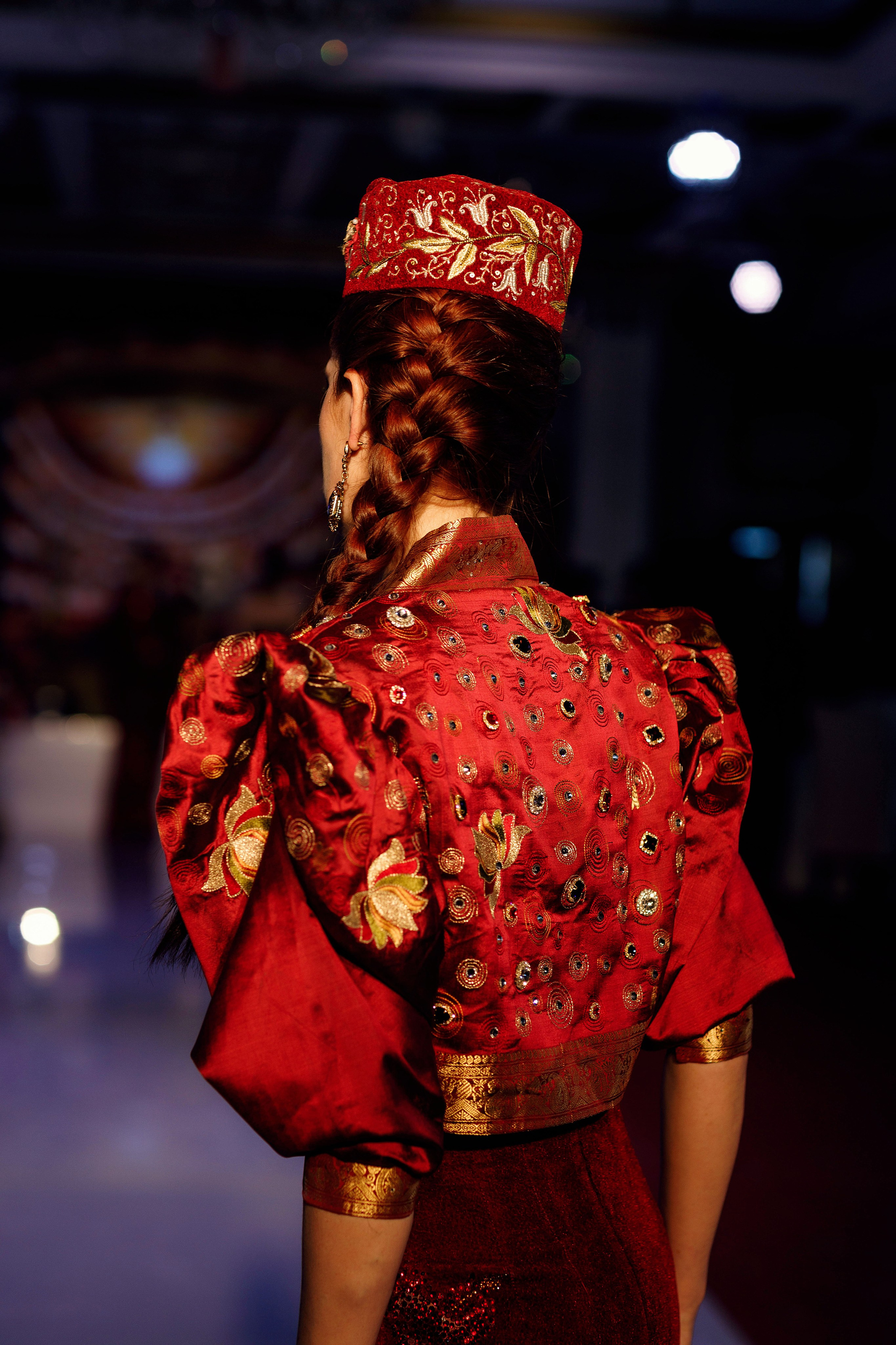 Показ коллекции Игоря Дадиани — 2023.04.01. Портретный и репортажный фотограф в Чебоксарах Андриян Чаркин