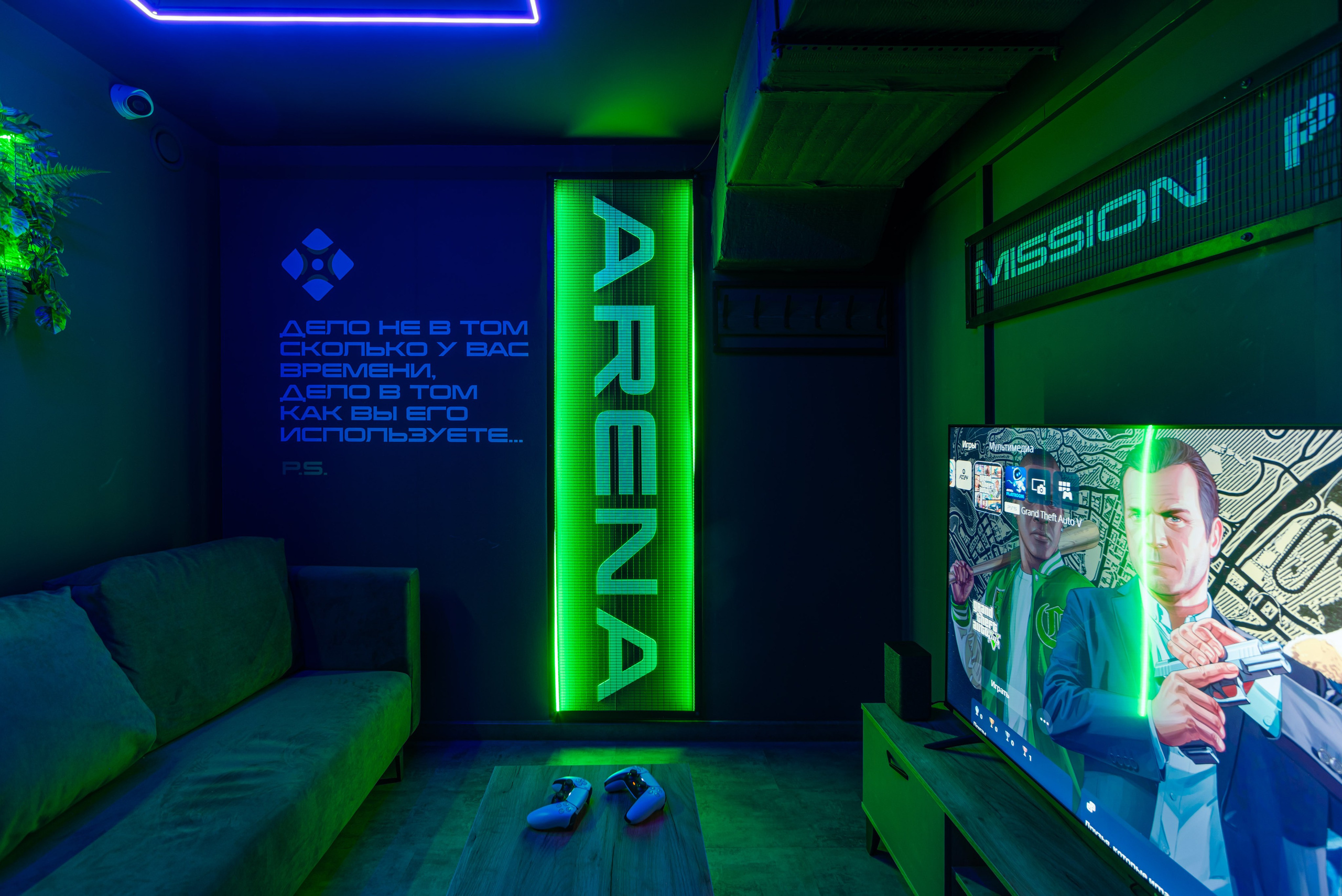 Фотосъемка для компьютерного клуба. Интерьерный и репортажный фотограф в Санкт-Петербурге